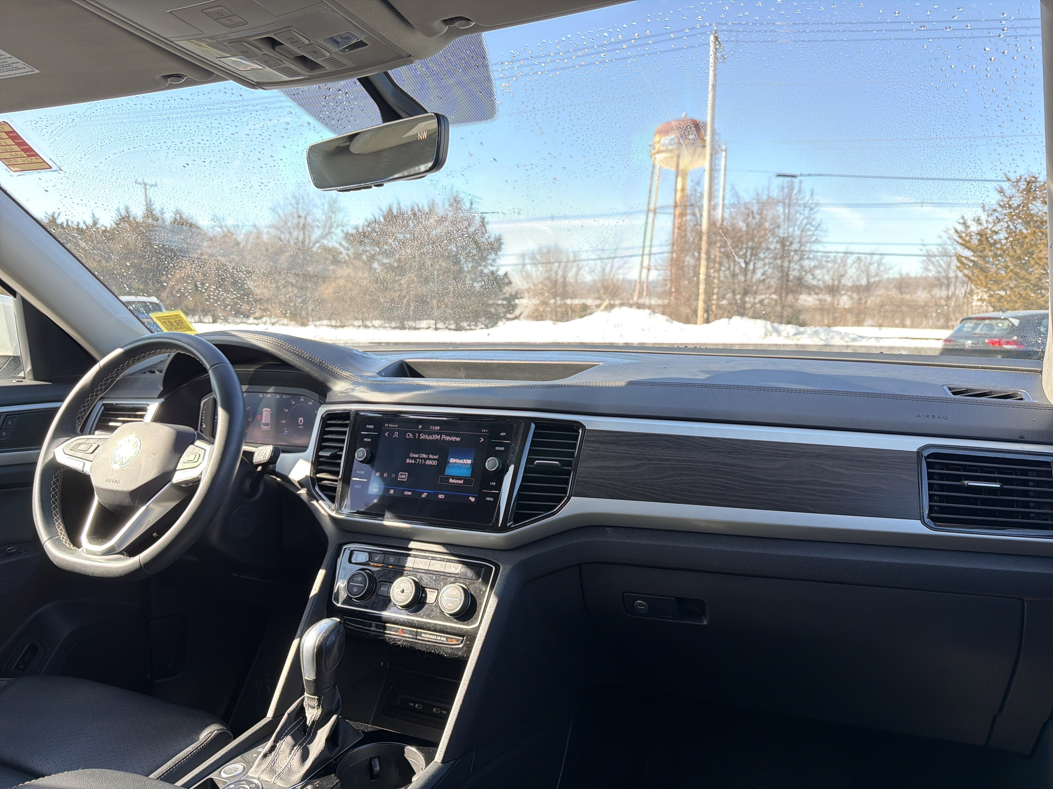 2023 Volkswagen Atlas 3.6L V6 SE w/Technology