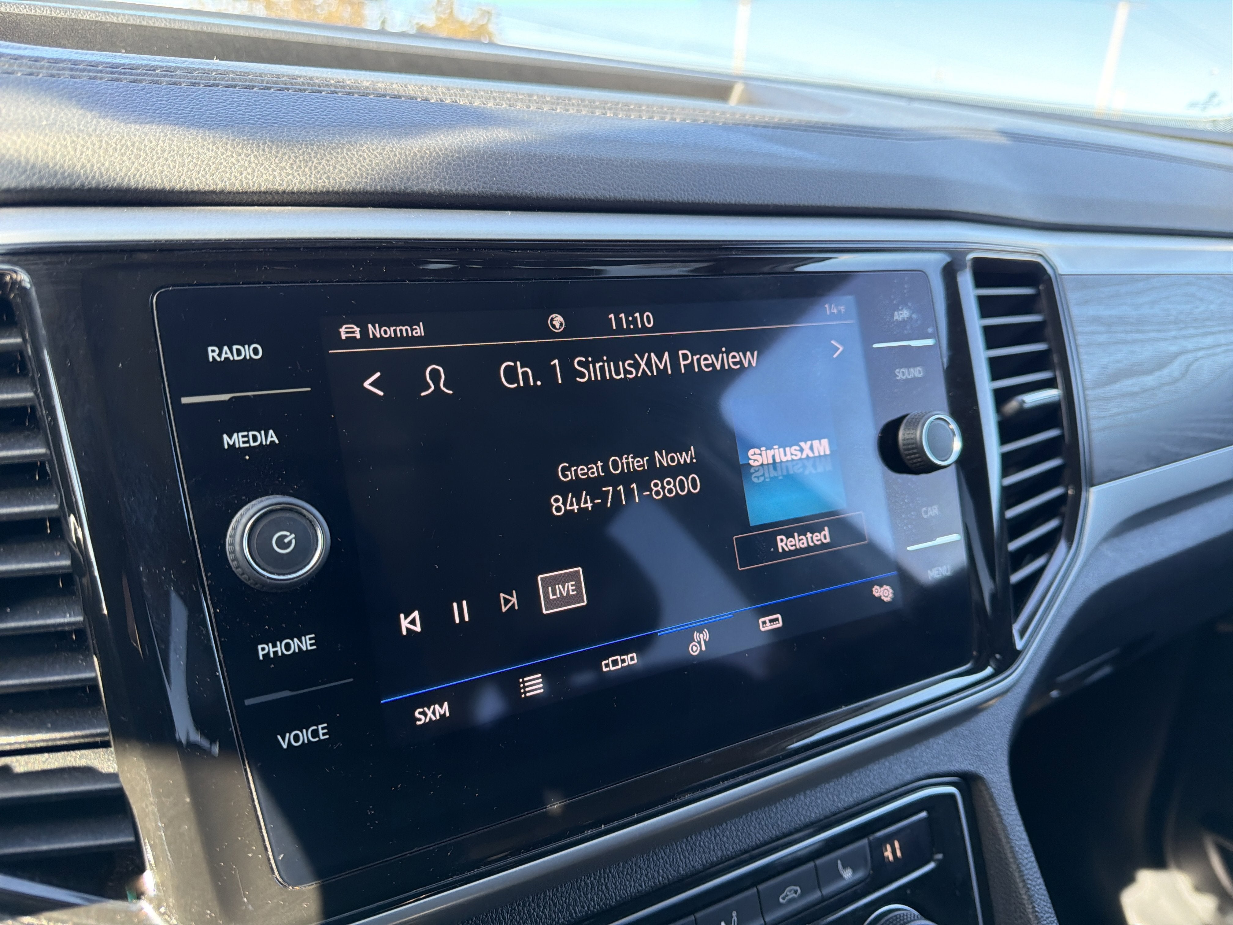 2023 Volkswagen Atlas 3.6L V6 SE w/Technology