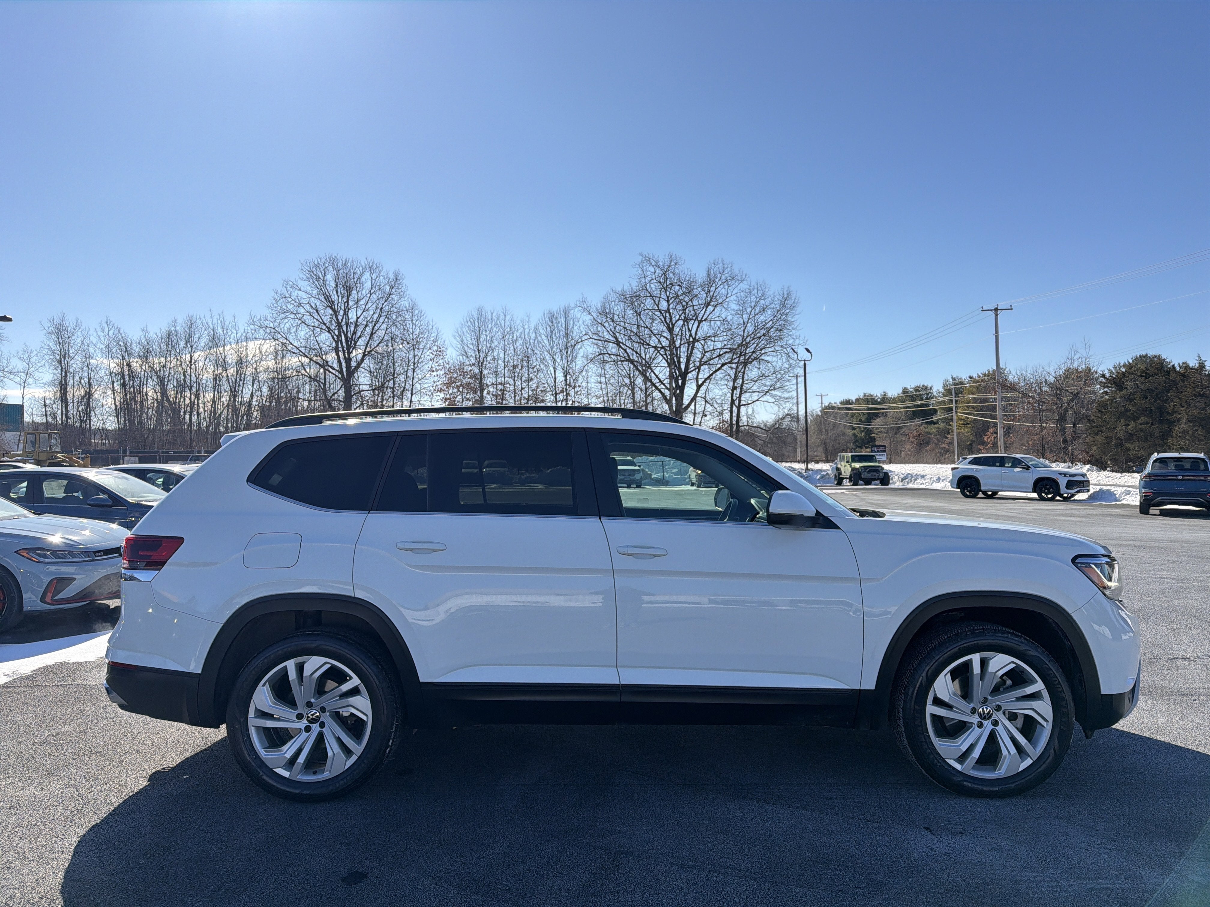 2023 Volkswagen Atlas 3.6L V6 SE w/Technology