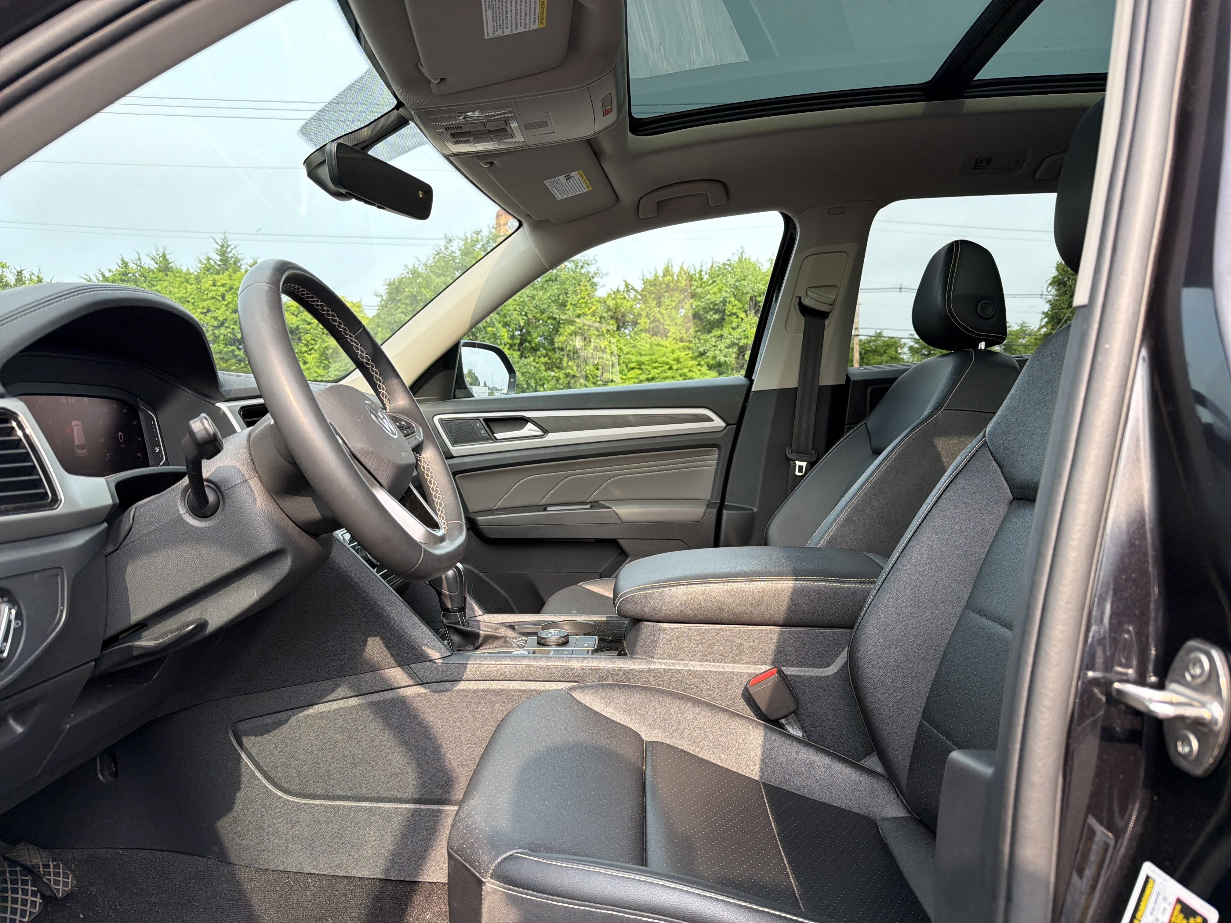 2022 Volkswagen Atlas 3.6L V6 SE w/Technology