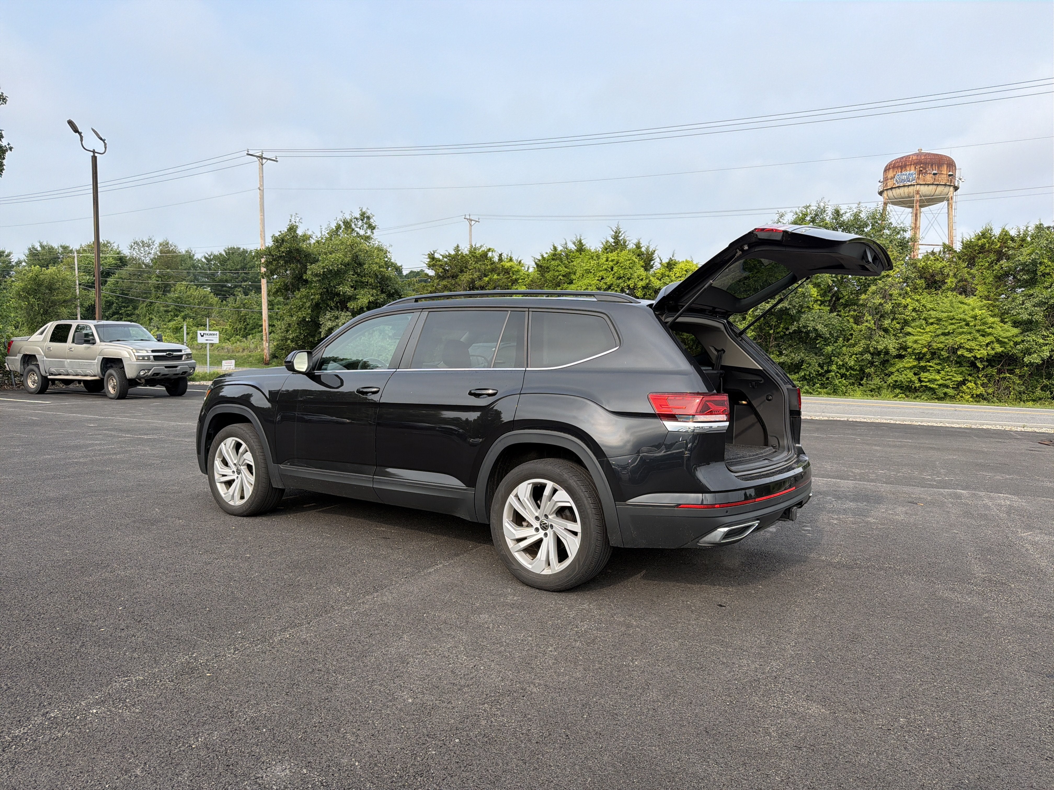 2022 Volkswagen Atlas 3.6L V6 SE w/Technology