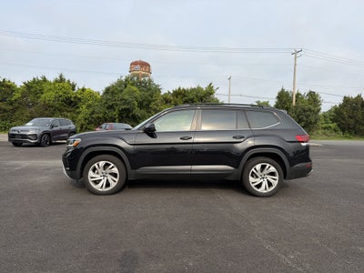 2022 Volkswagen Atlas 3.6L V6 SE w/Technology