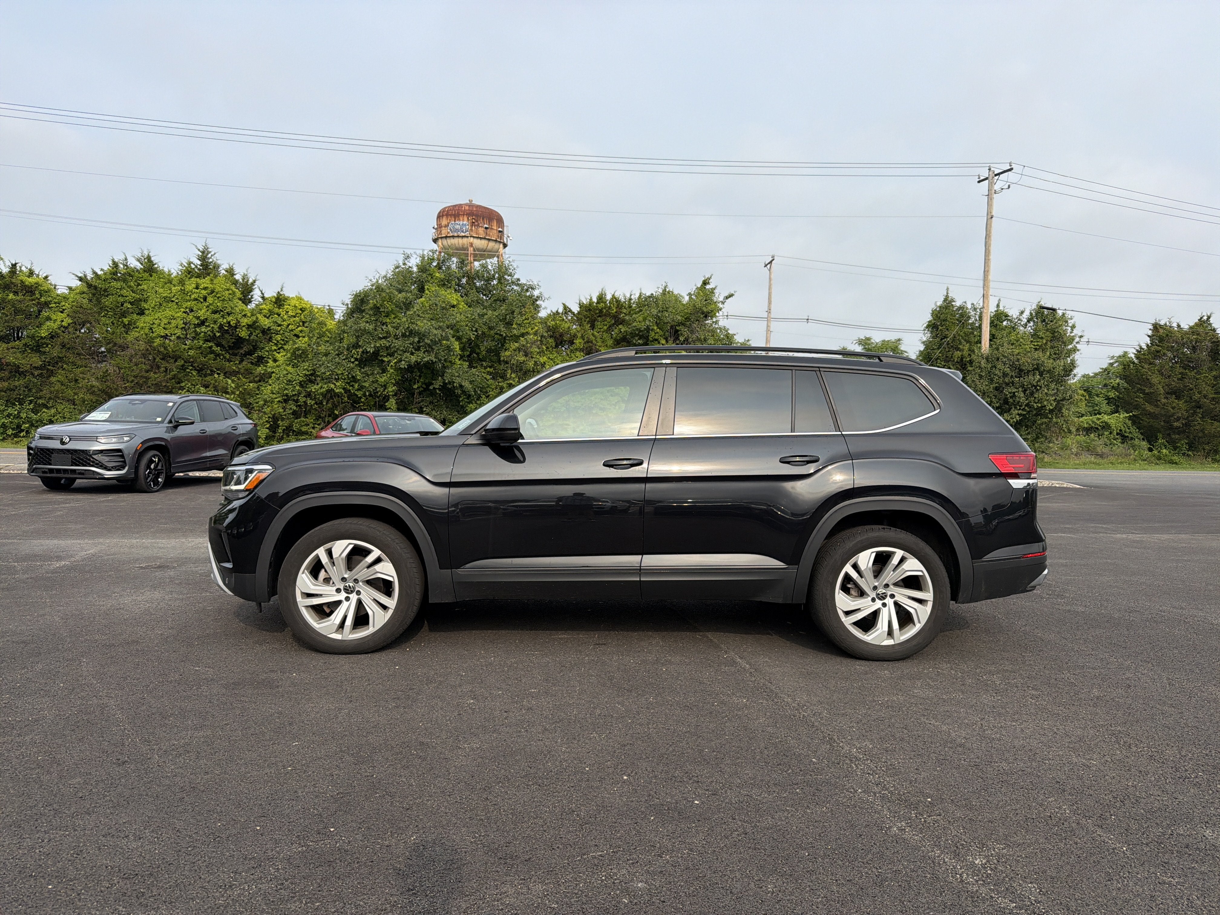 2022 Volkswagen Atlas 3.6L V6 SE w/Technology