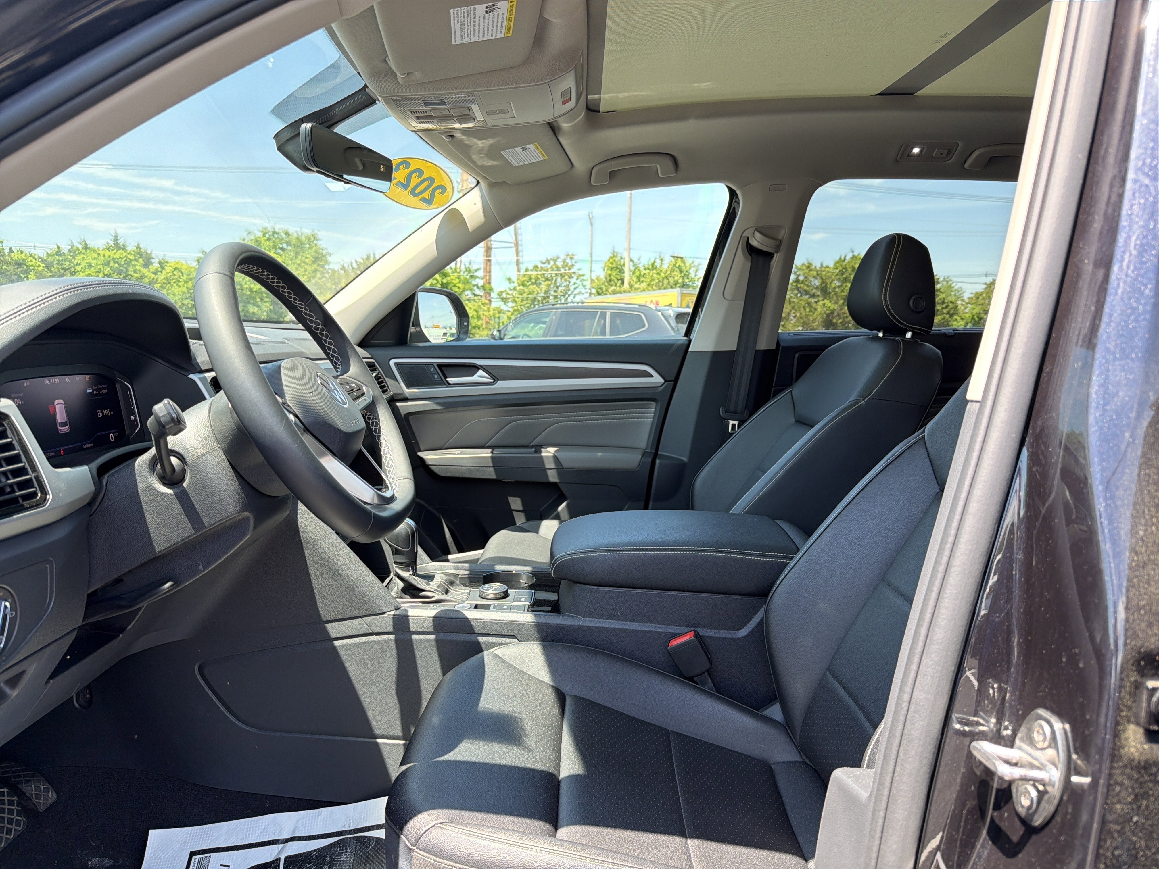 2023 Volkswagen Atlas 3.6L V6 SE w/Technology