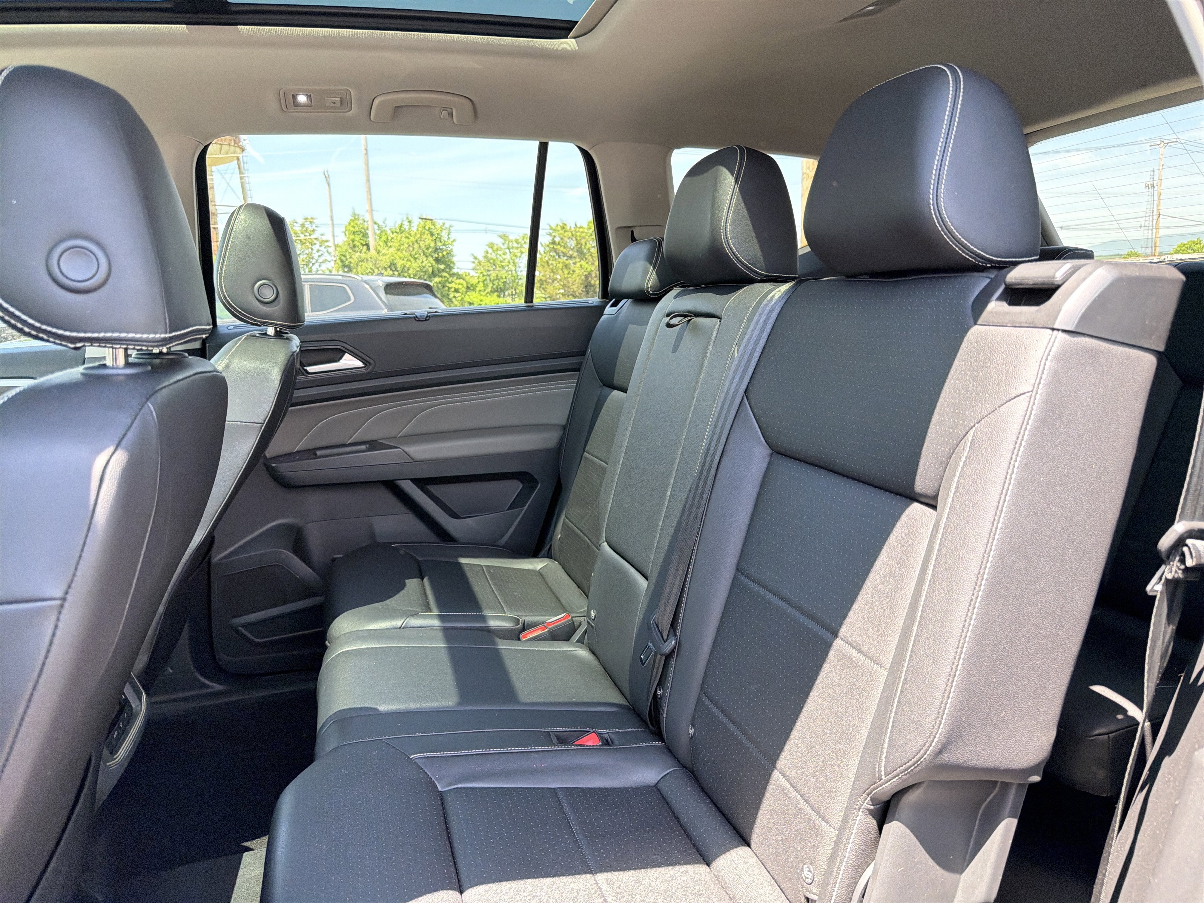 2023 Volkswagen Atlas 3.6L V6 SE w/Technology