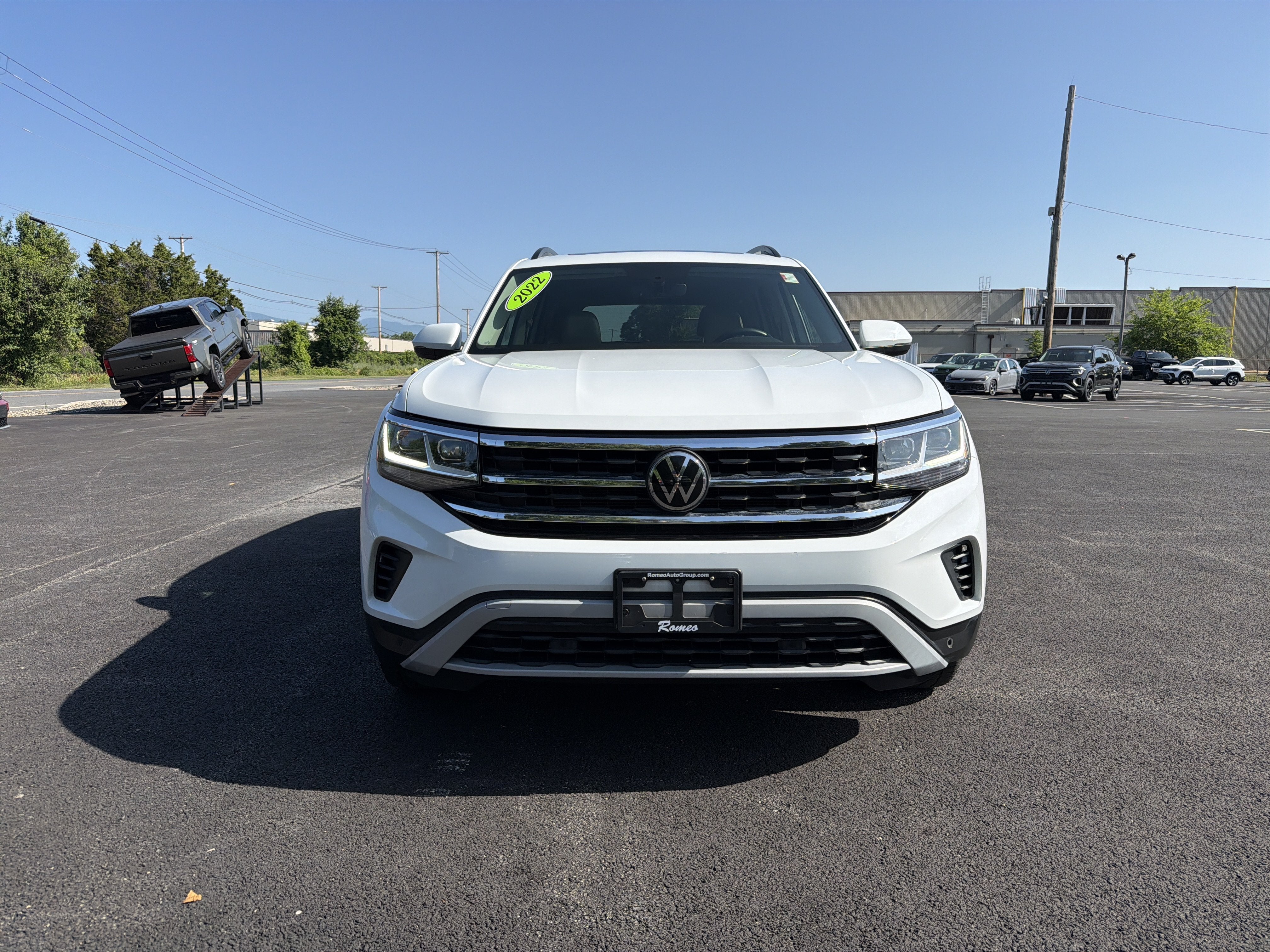 2022 Volkswagen Atlas 3.6L V6 SE w/Technology