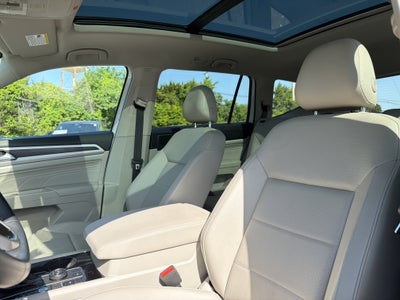 2022 Volkswagen Atlas 3.6L V6 SE w/Technology