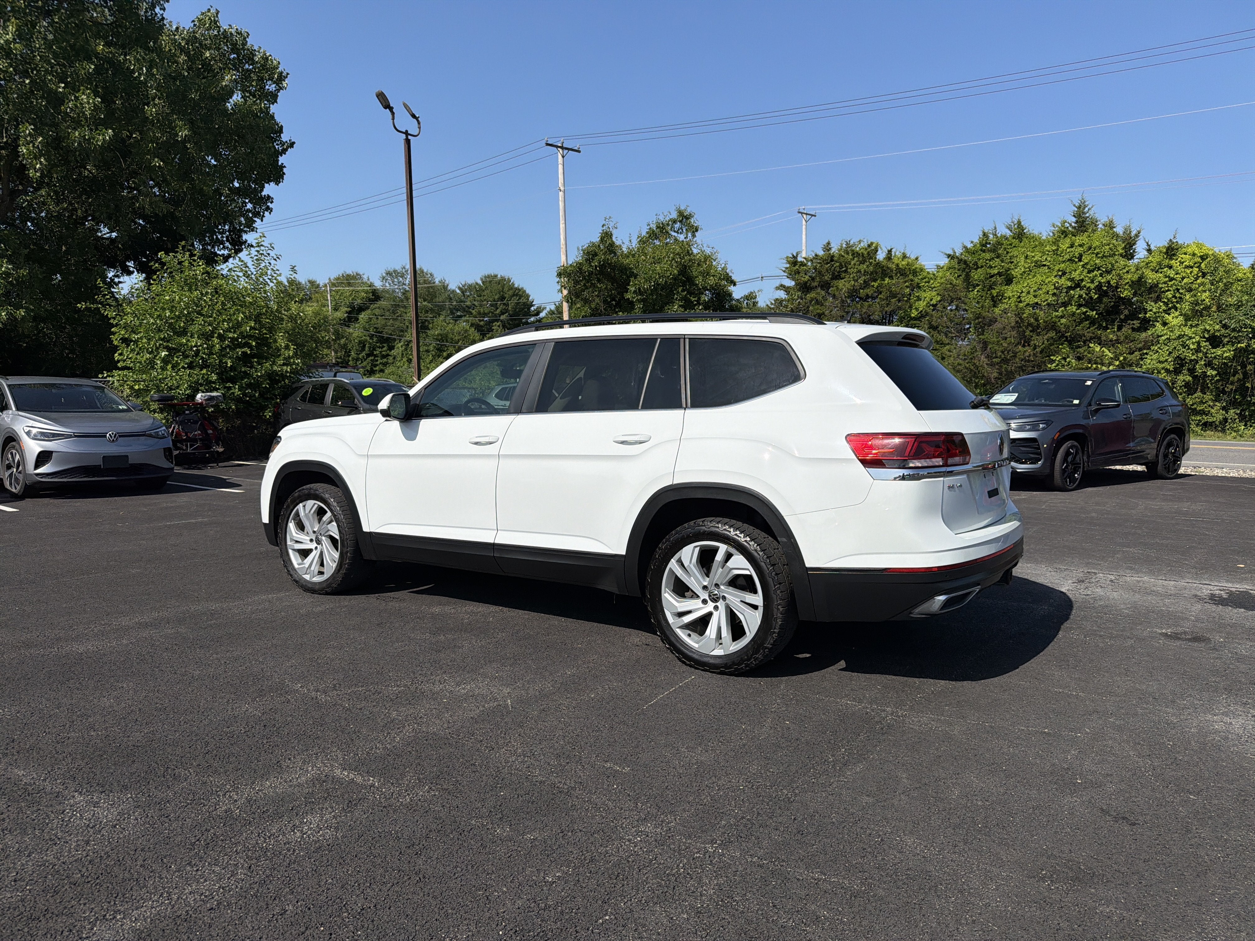 2022 Volkswagen Atlas 3.6L V6 SE w/Technology
