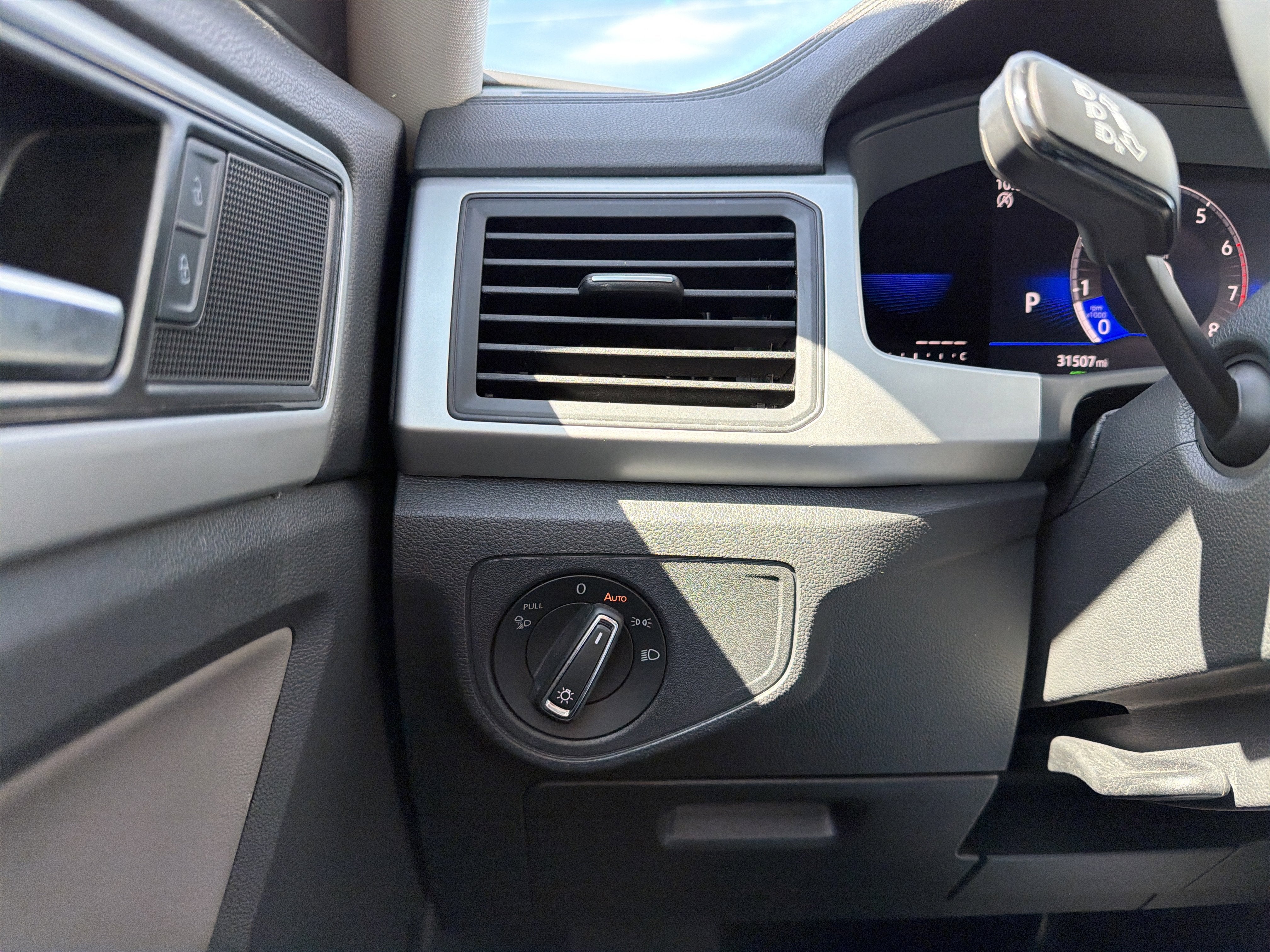 2023 Volkswagen Atlas 2.0T SE