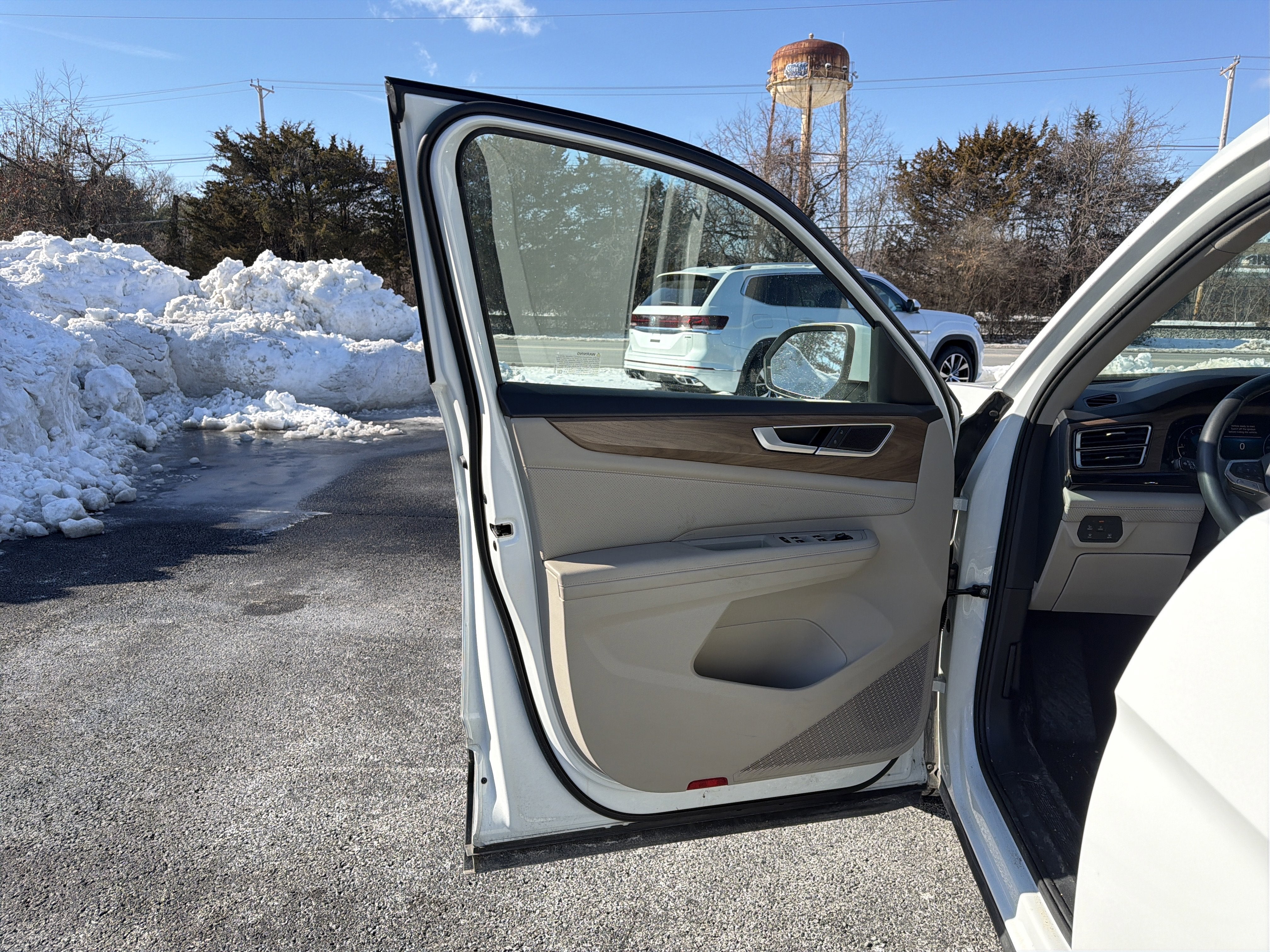 2024 Volkswagen Atlas 2.0T SE