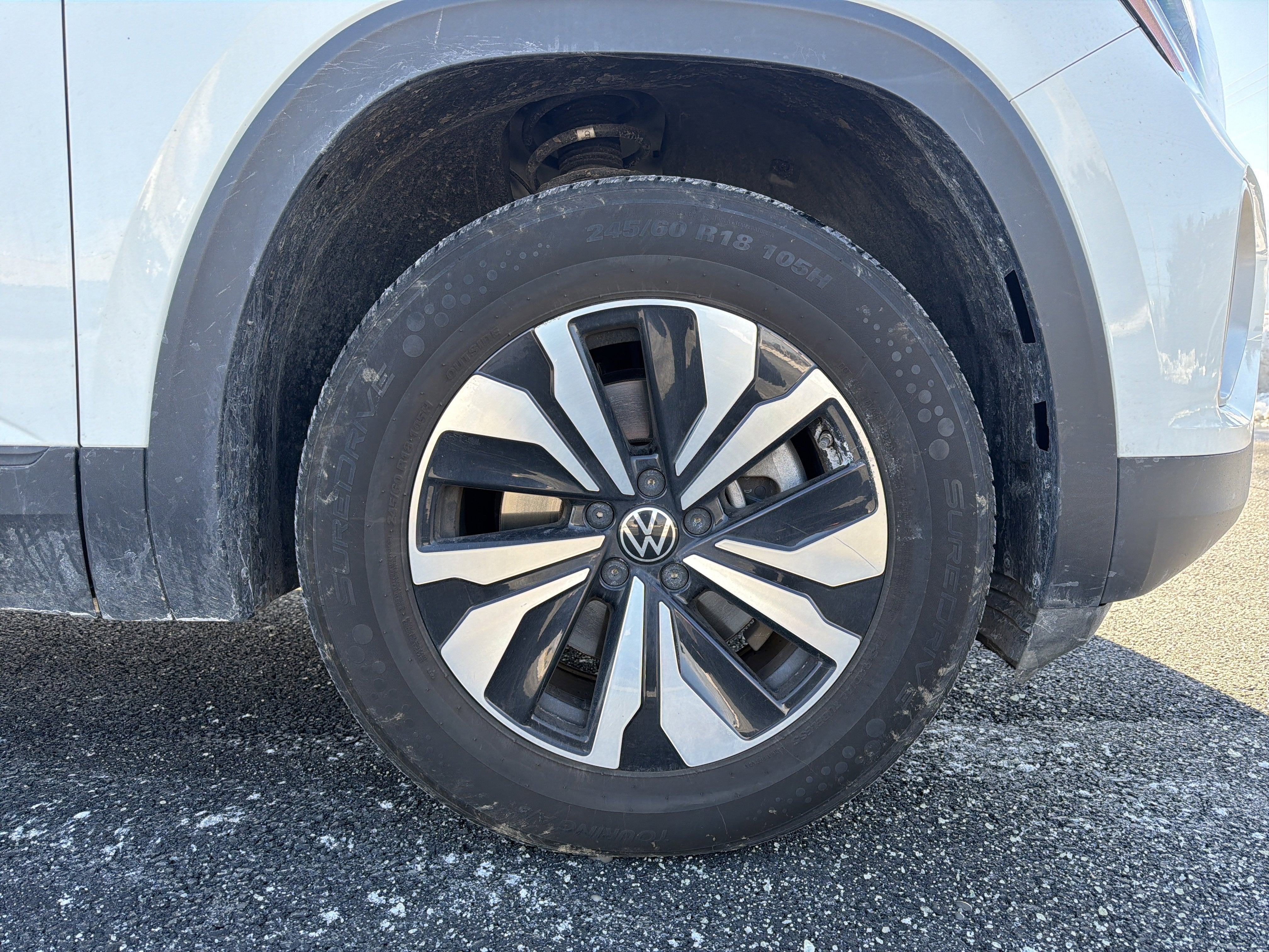 2024 Volkswagen Atlas 2.0T SE