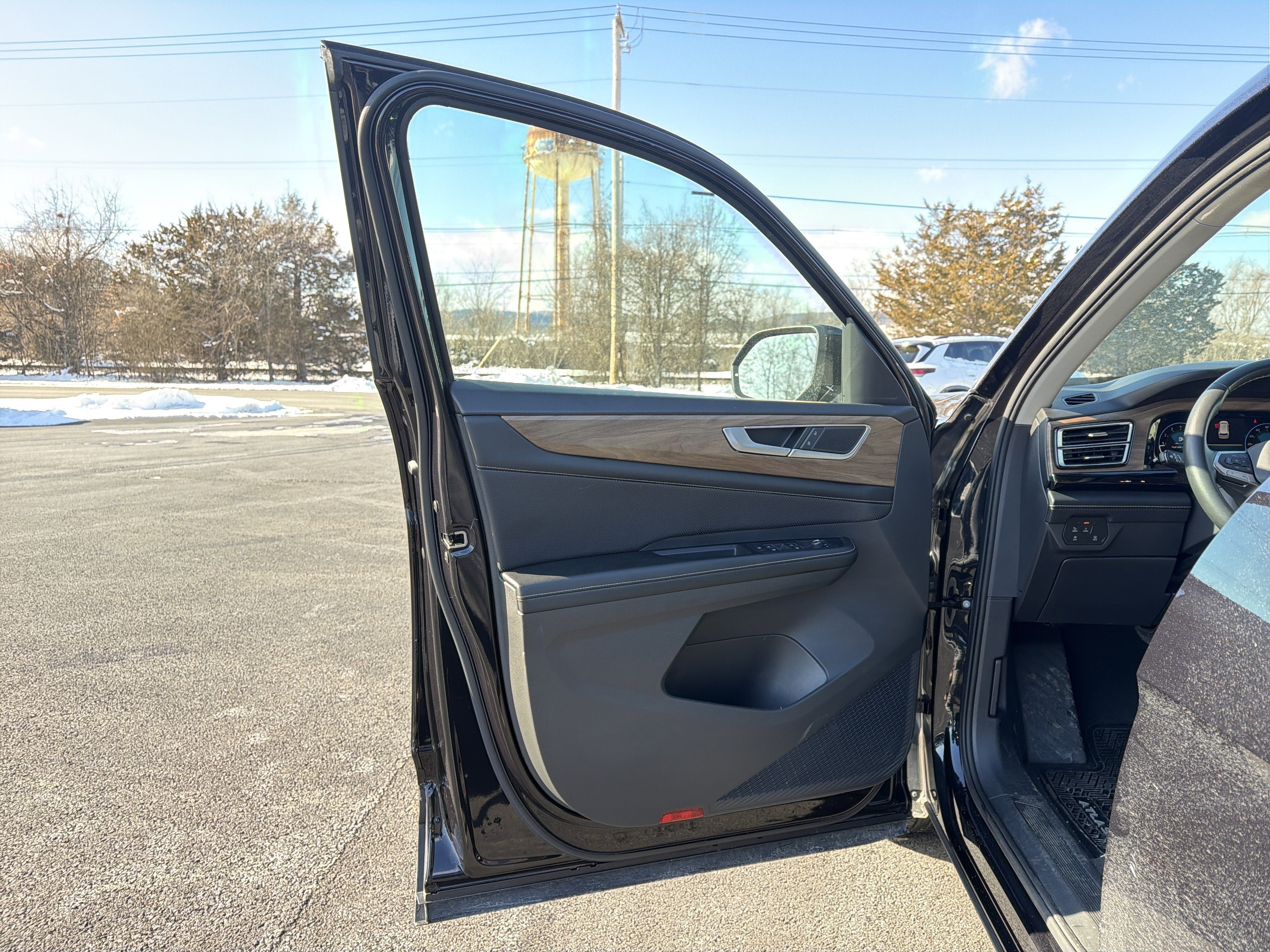 2024 Volkswagen Atlas 2.0T SE