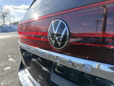 2024 Volkswagen Atlas 2.0T SE