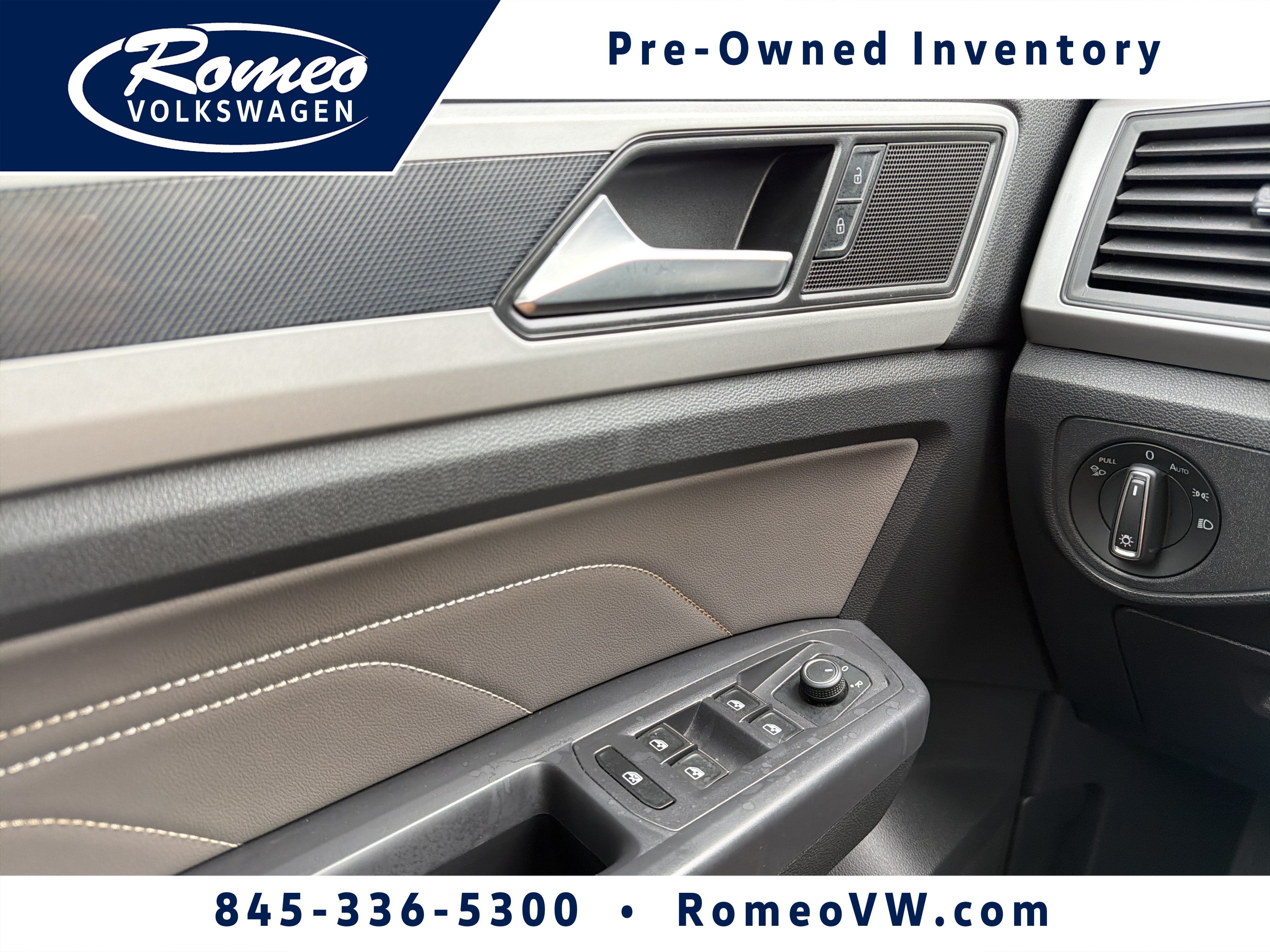 2021 Volkswagen Atlas 3.6L V6 SE w/Technology R-Line