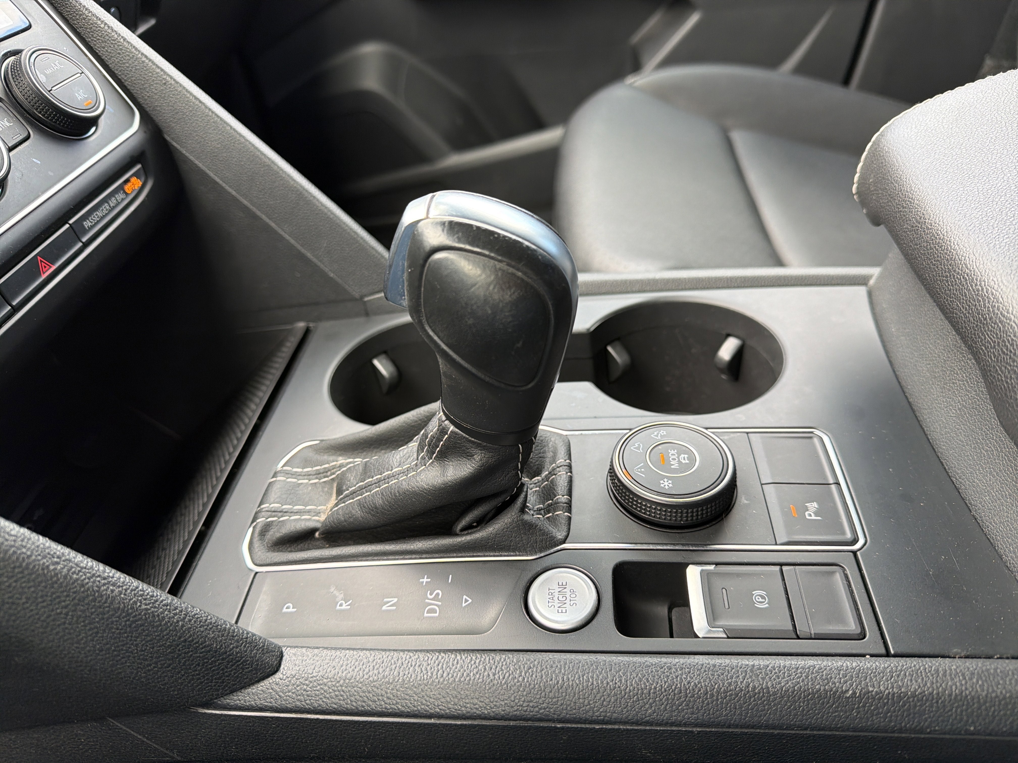 2021 Volkswagen Atlas Cross Sport 3.6L V6 SE w/Technology R-Line