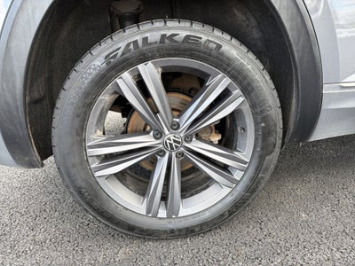 2021 Volkswagen Atlas Cross Sport 3.6L V6 SE w/Technology R-Line