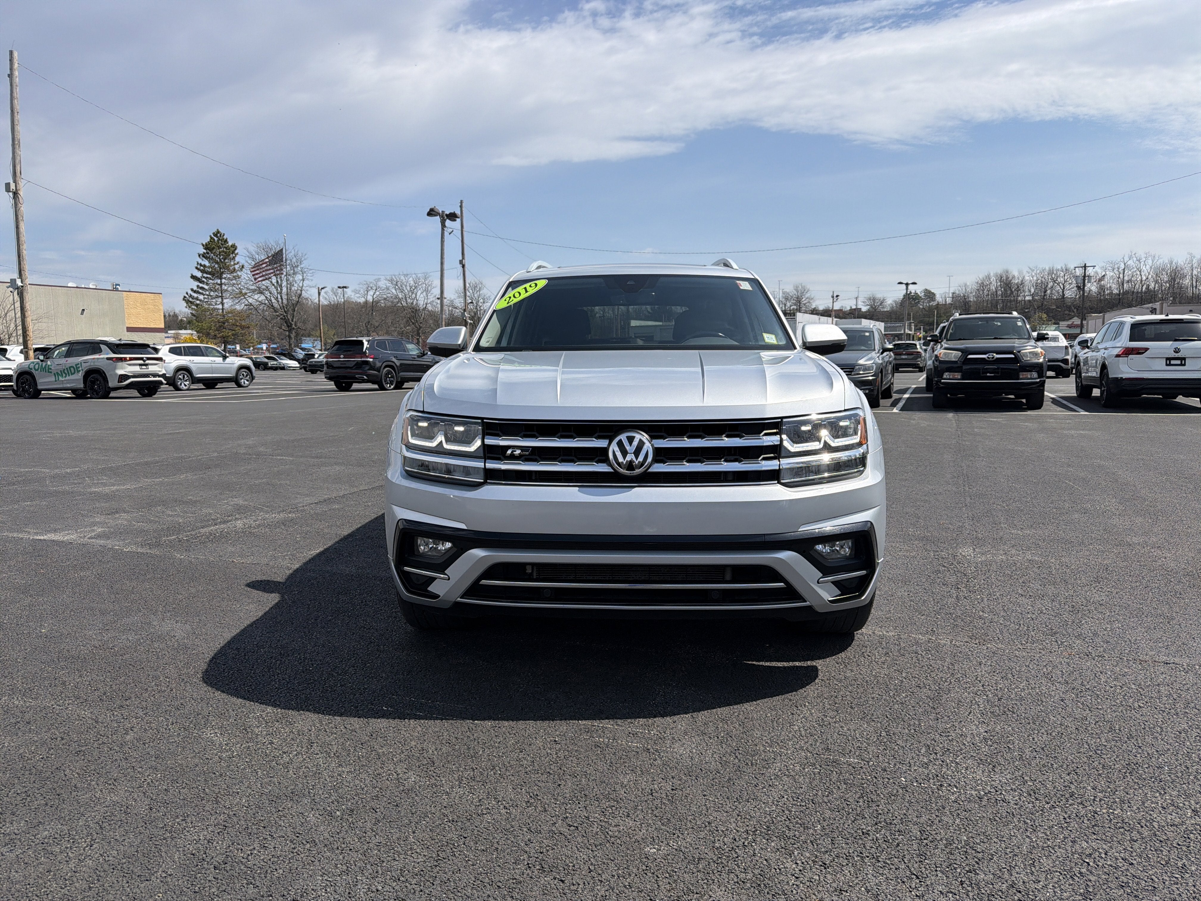 2019 Volkswagen Atlas 3.6L V6 SEL R-Line R-Line