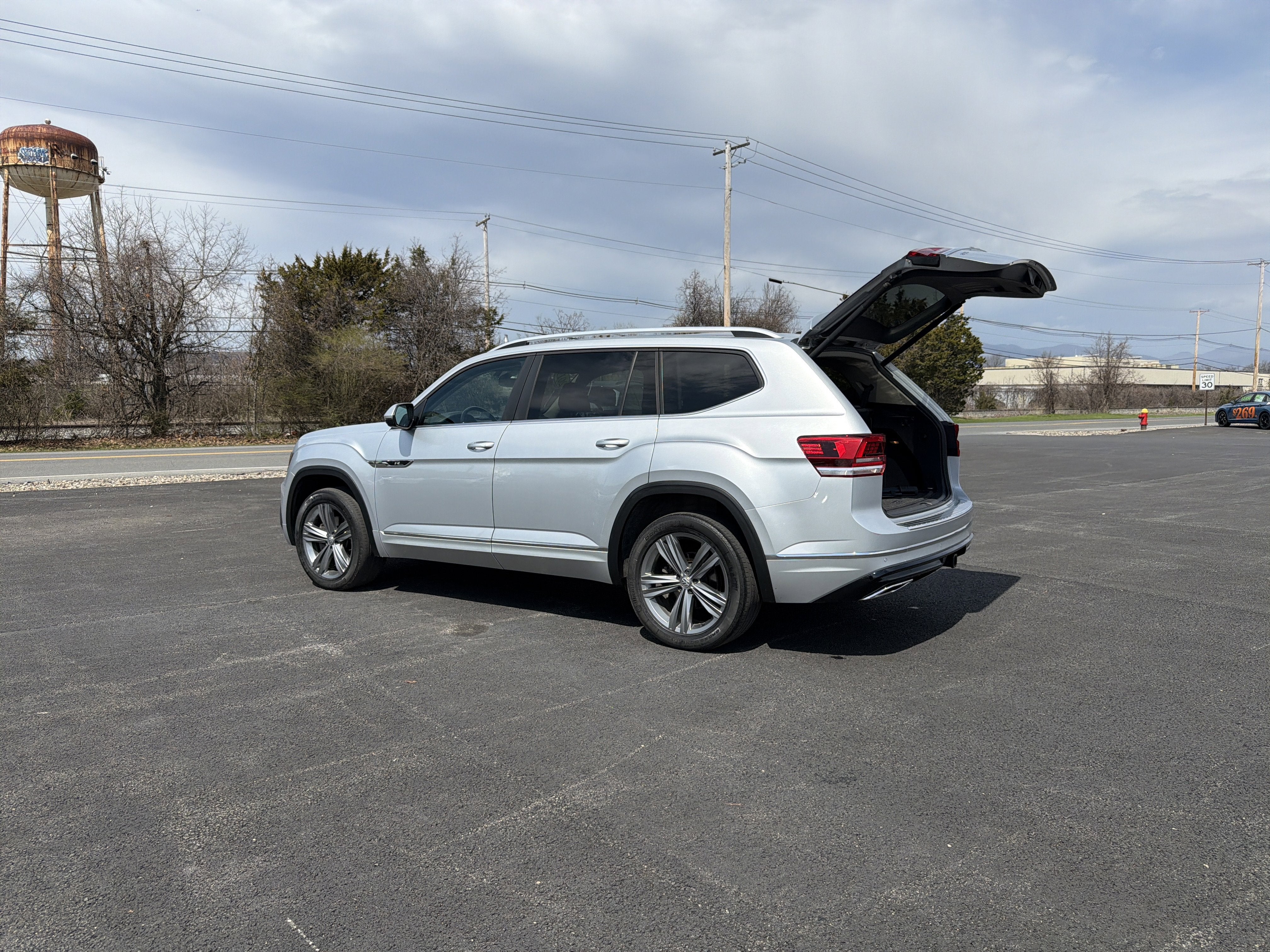 2019 Volkswagen Atlas 3.6L V6 SEL R-Line R-Line