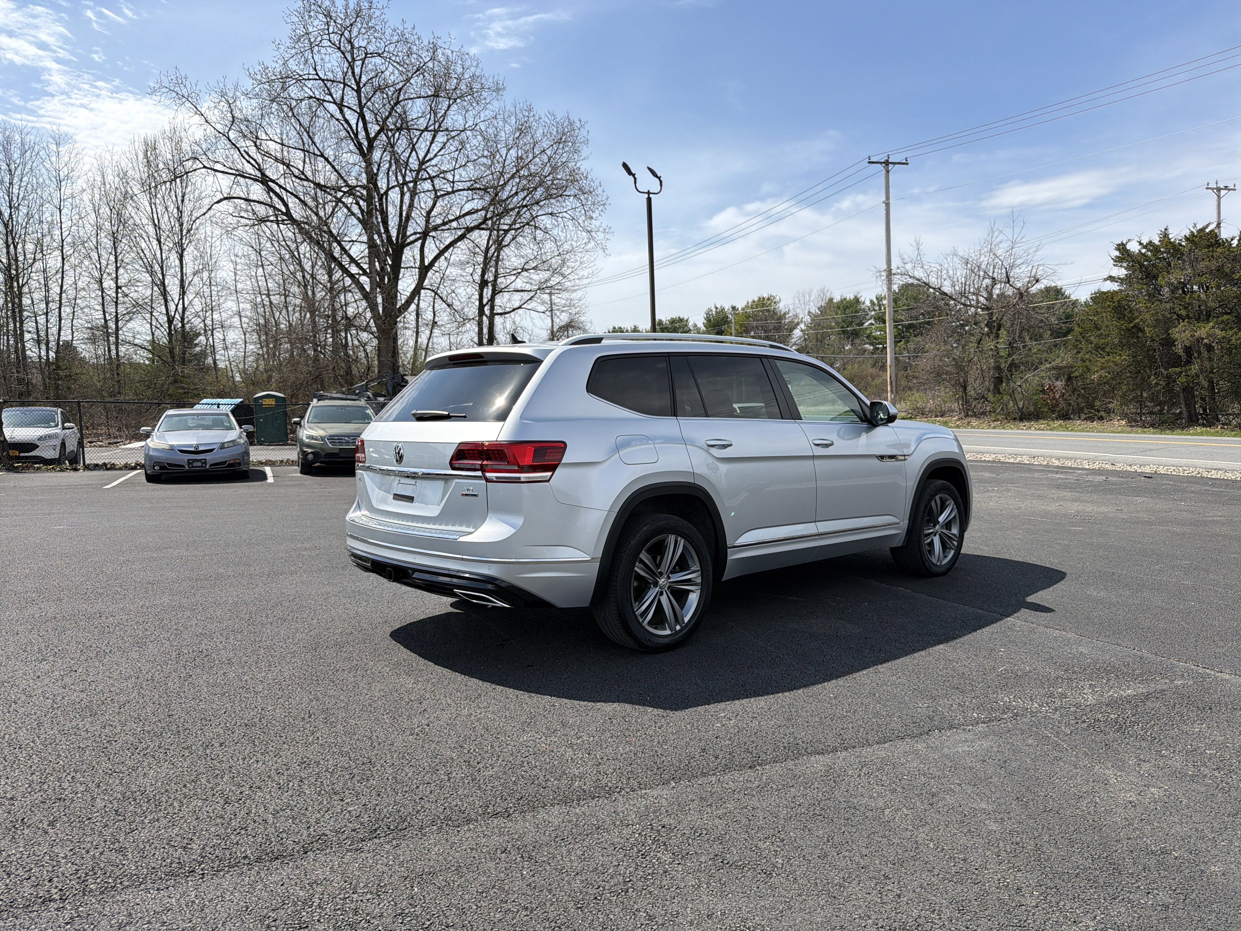 2019 Volkswagen Atlas 3.6L V6 SEL R-Line R-Line