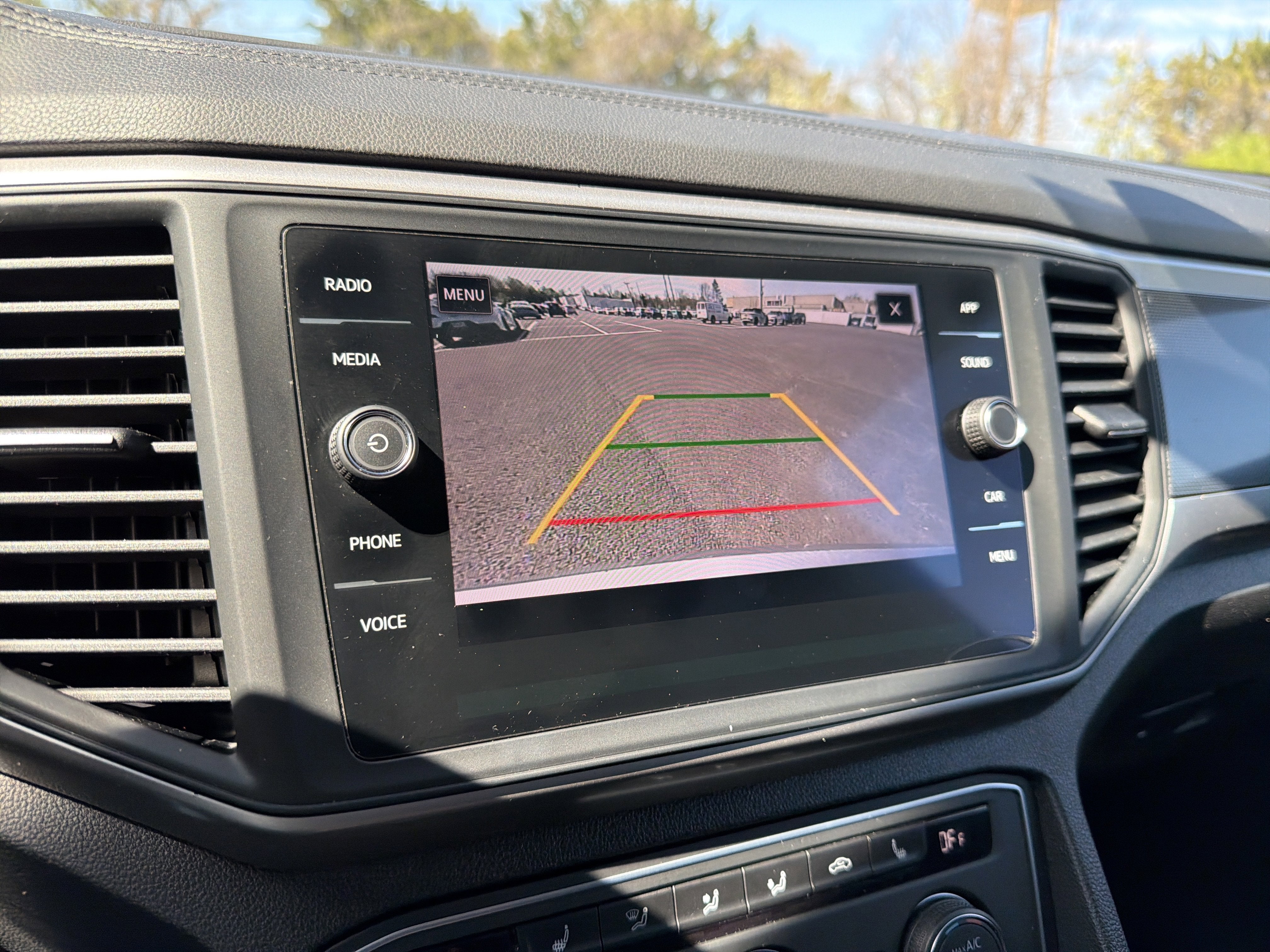 2021 Volkswagen Atlas 3.6L V6 SE w/Technology R-Line