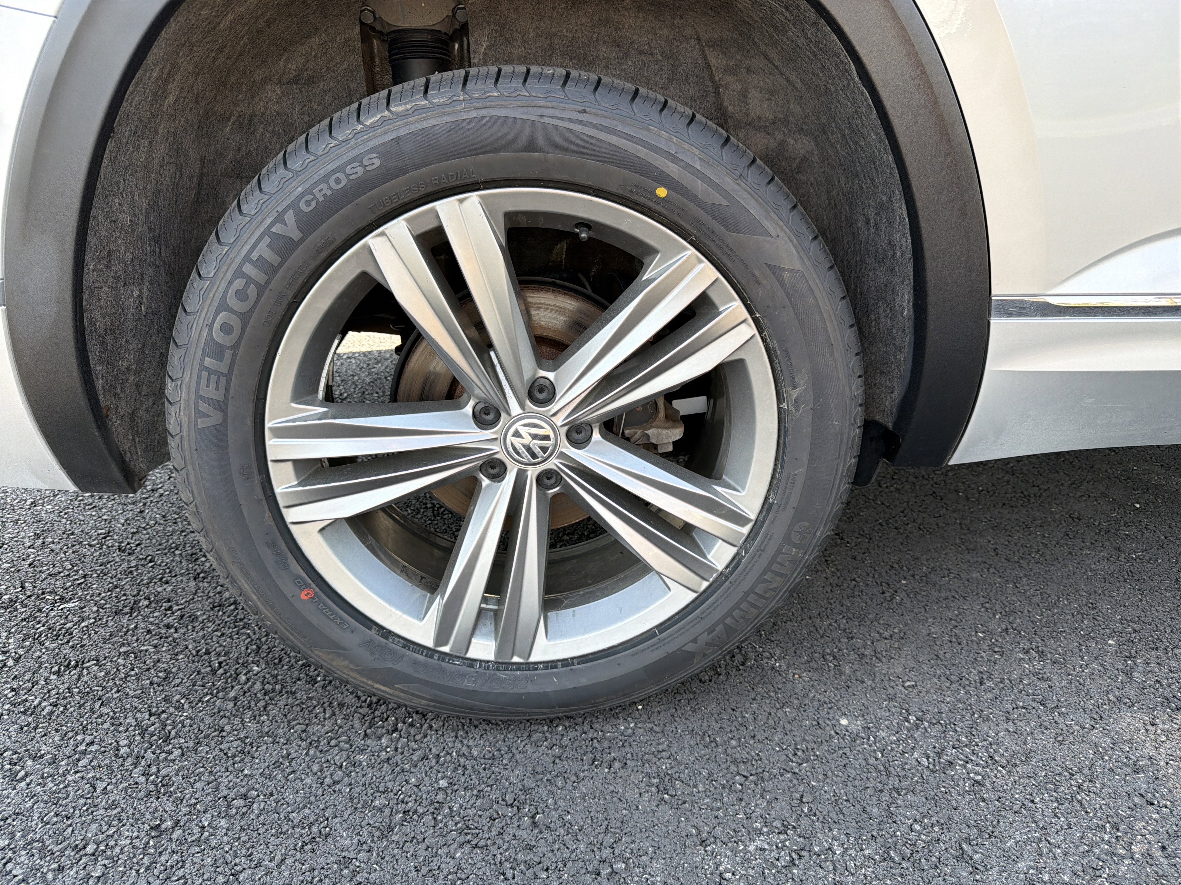 2019 Volkswagen Atlas 3.6L V6 SEL R-Line R-Line