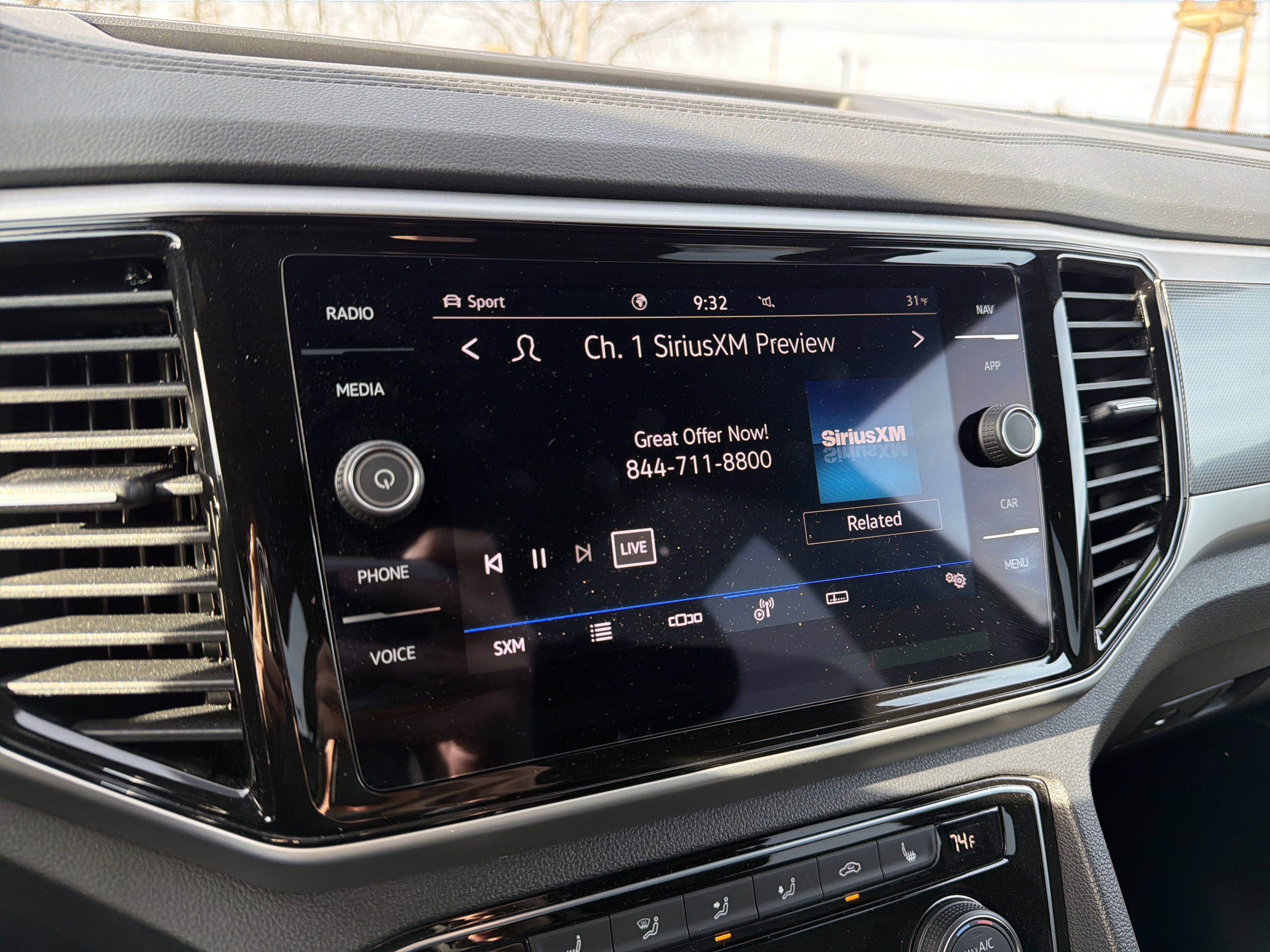 2023 Volkswagen Atlas Cross Sport 2.0T SEL R-Line