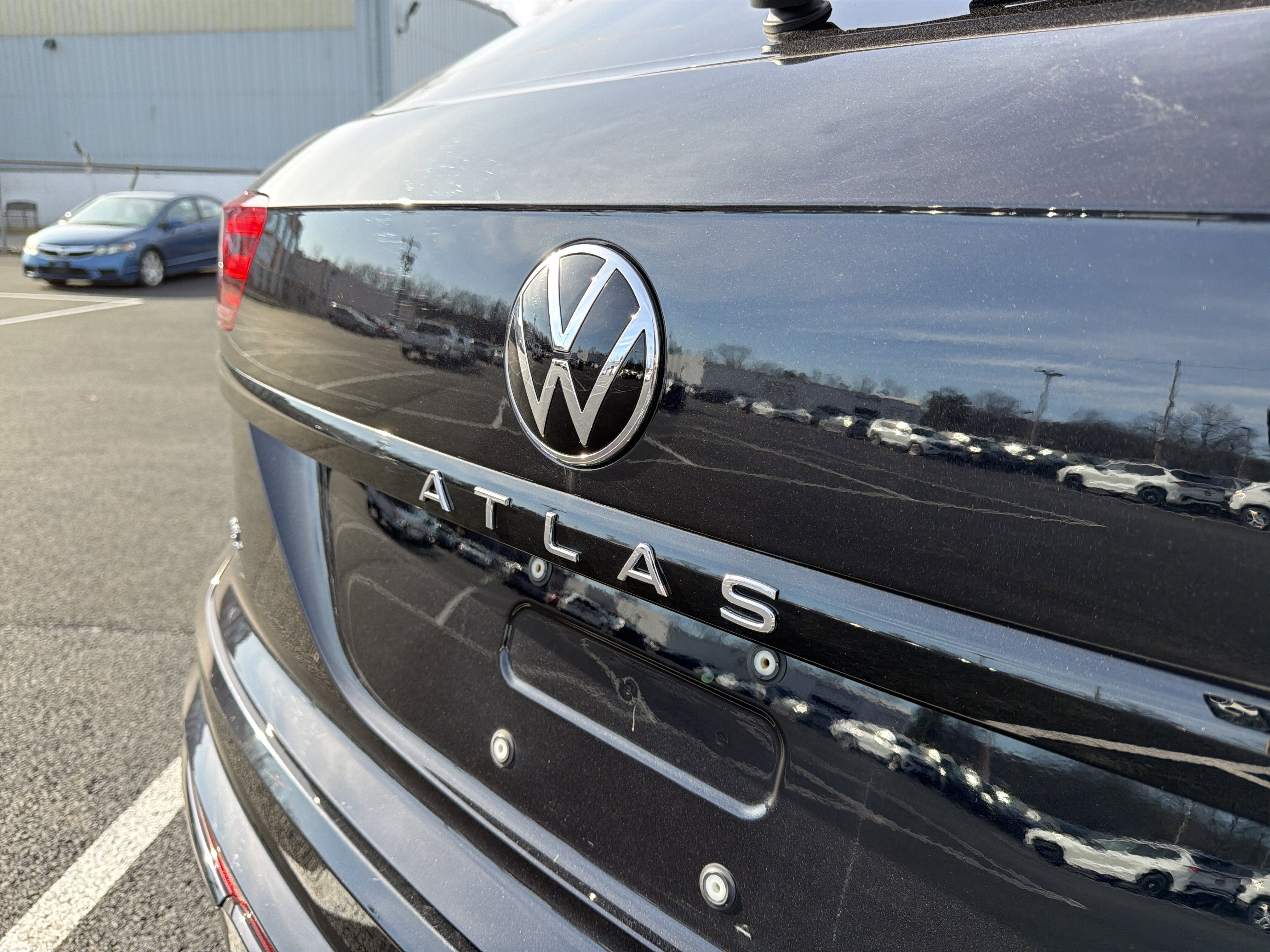 2023 Volkswagen Atlas Cross Sport 2.0T SEL R-Line