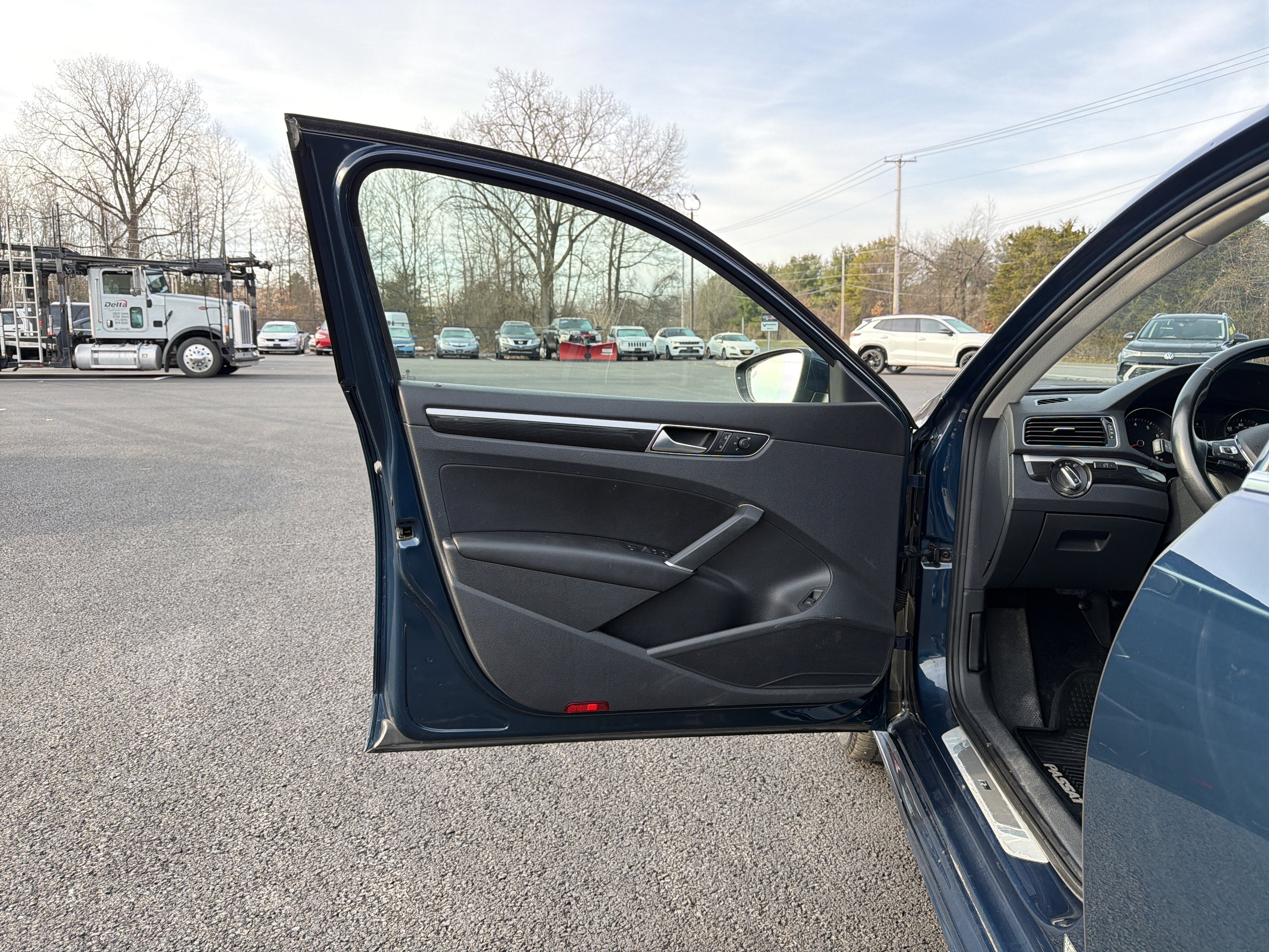 2019 Volkswagen Passat 2.0T SE R-Line