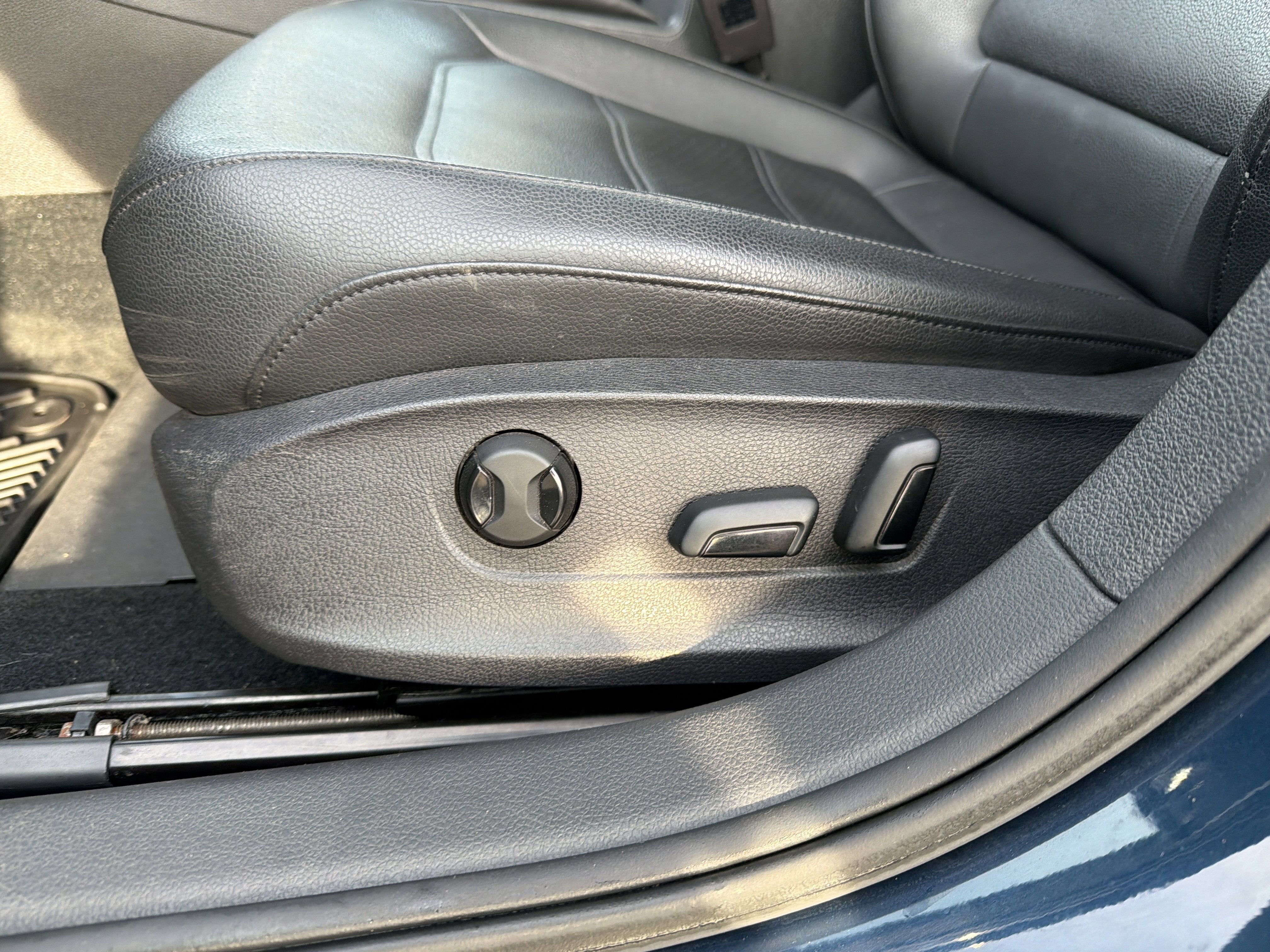 2019 Volkswagen Passat 2.0T SE R-Line
