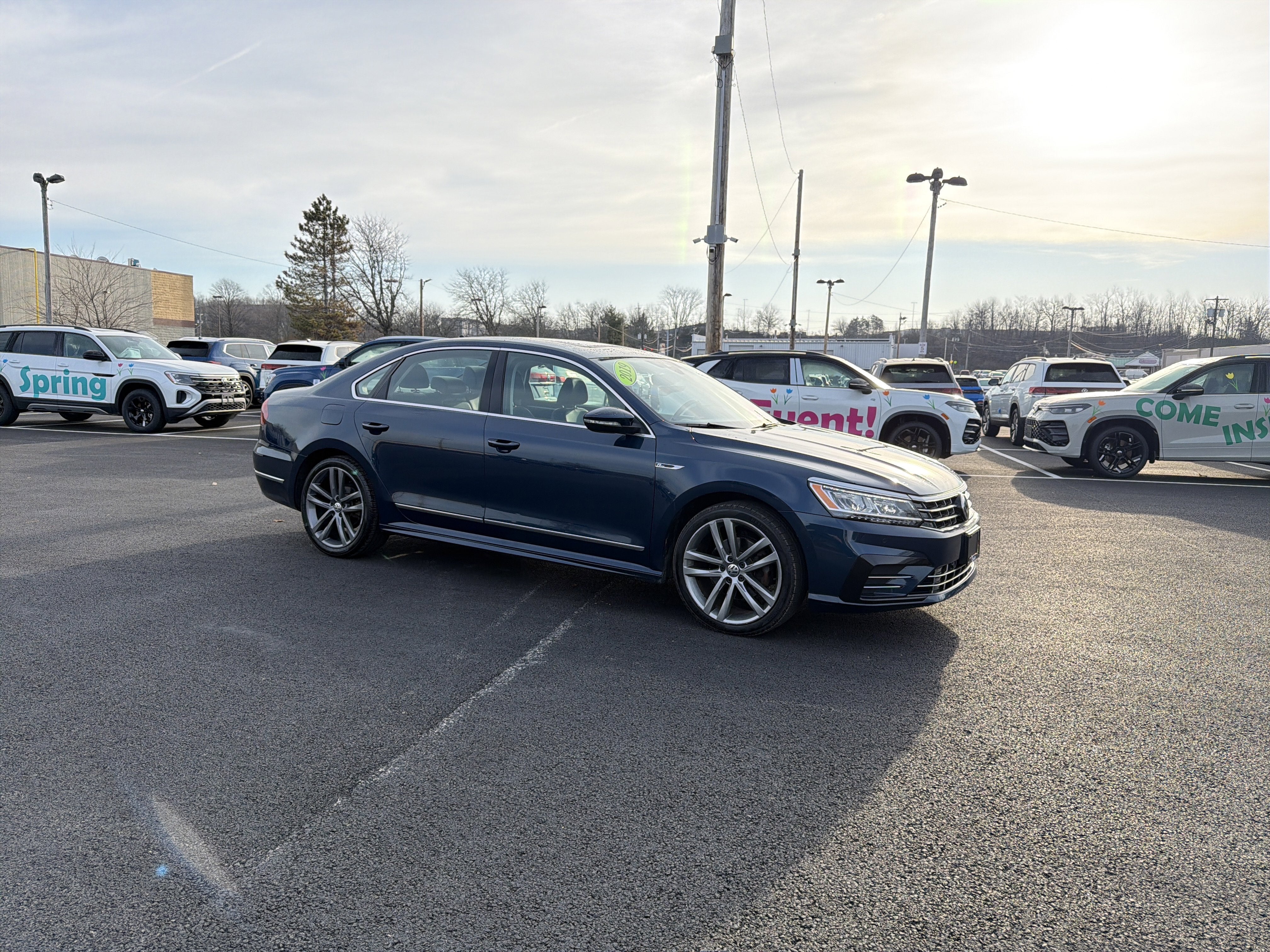 2019 Volkswagen Passat 2.0T SE R-Line