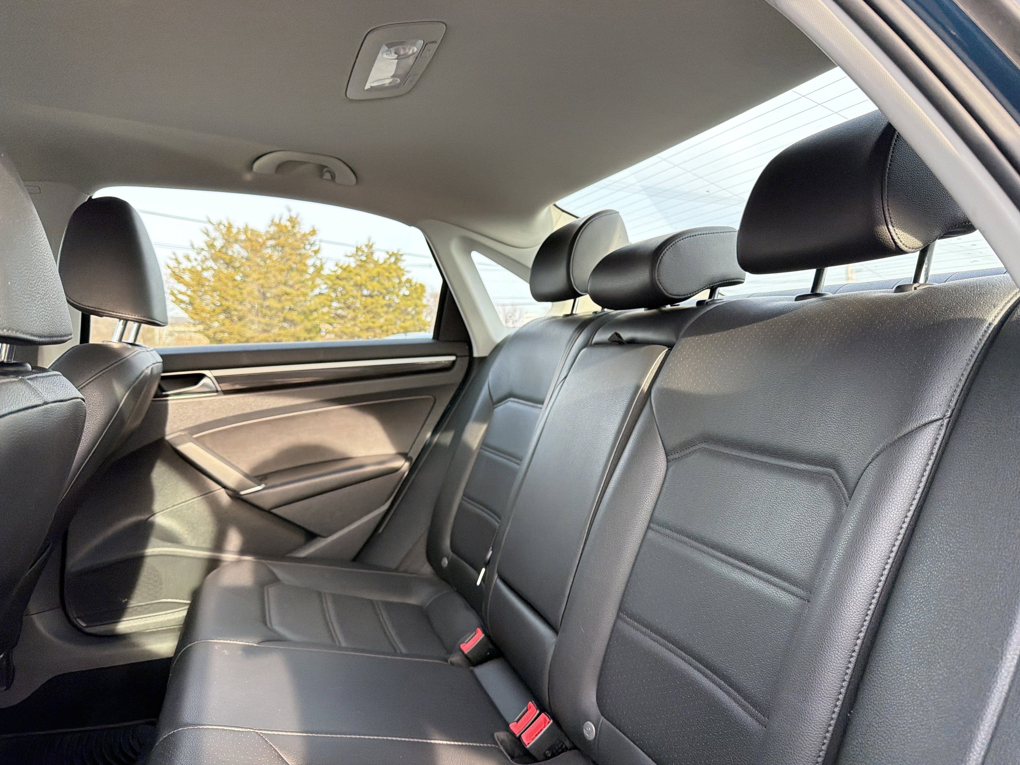 2019 Volkswagen Passat 2.0T SE R-Line