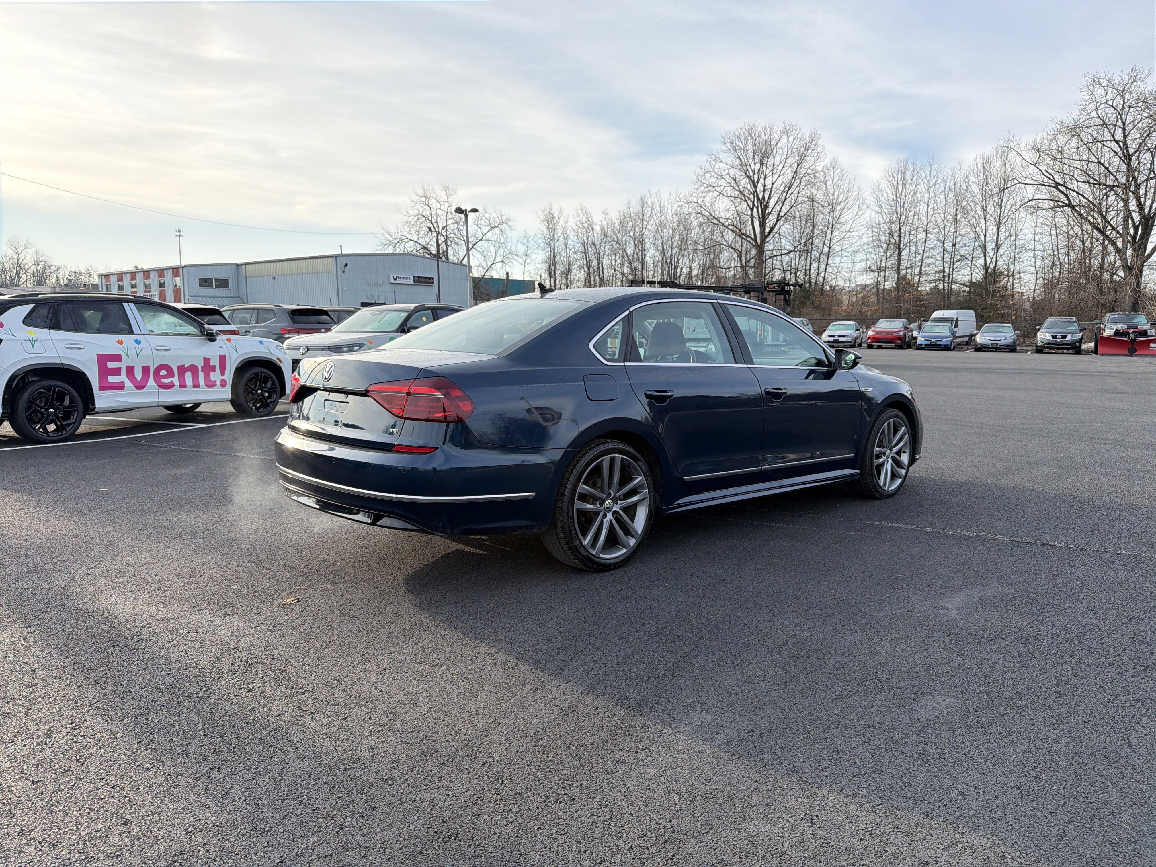 2019 Volkswagen Passat 2.0T SE R-Line