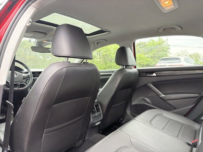 2020 Volkswagen Passat 2.0T R-Line