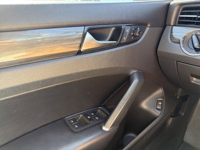 2020 Volkswagen Passat 2.0T R-Line
