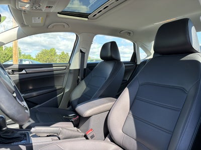 2020 Volkswagen Passat 2.0T R-Line