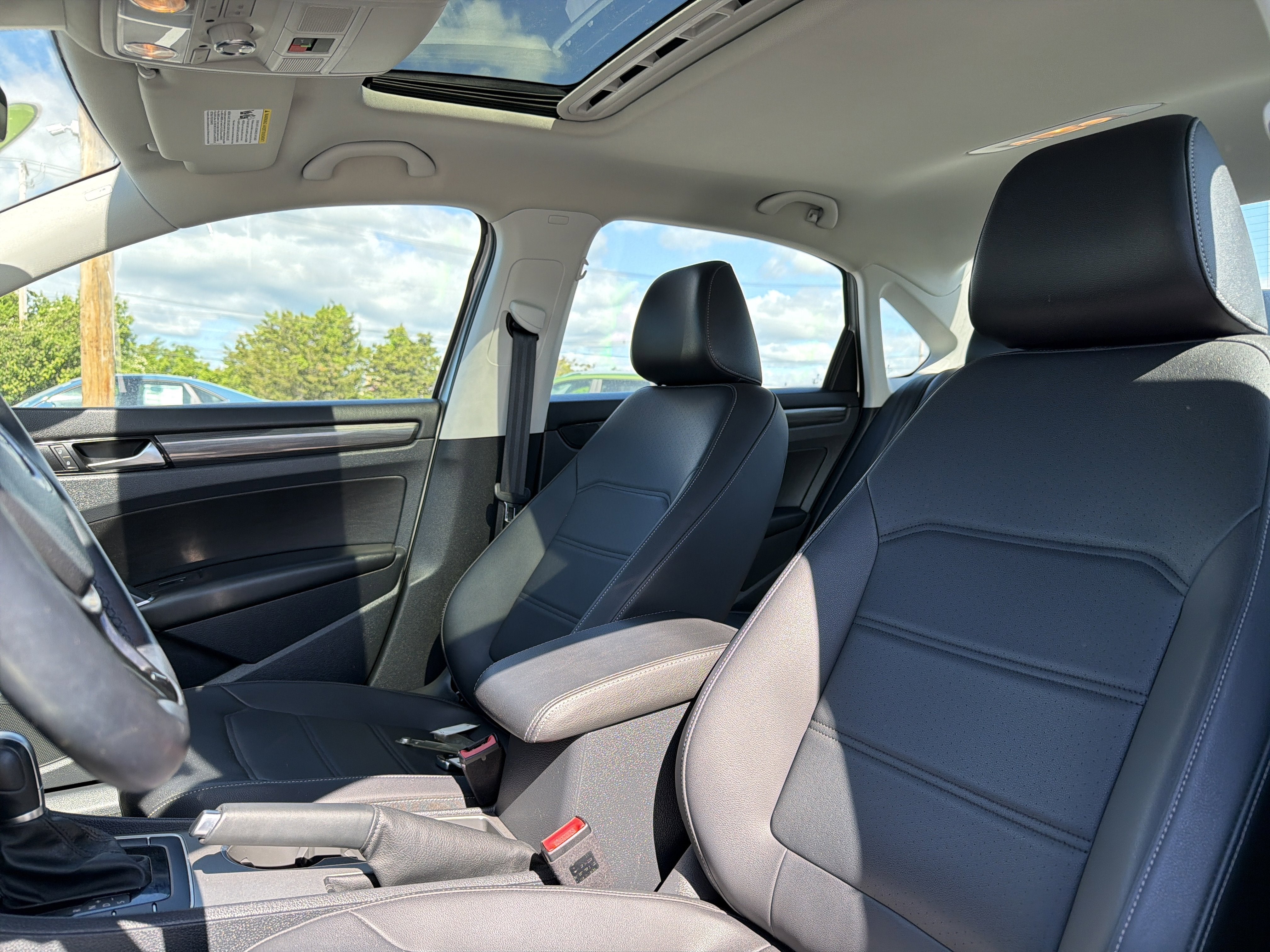 2020 Volkswagen Passat 2.0T R-Line