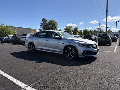 2020 Volkswagen Passat 2.0T R-Line