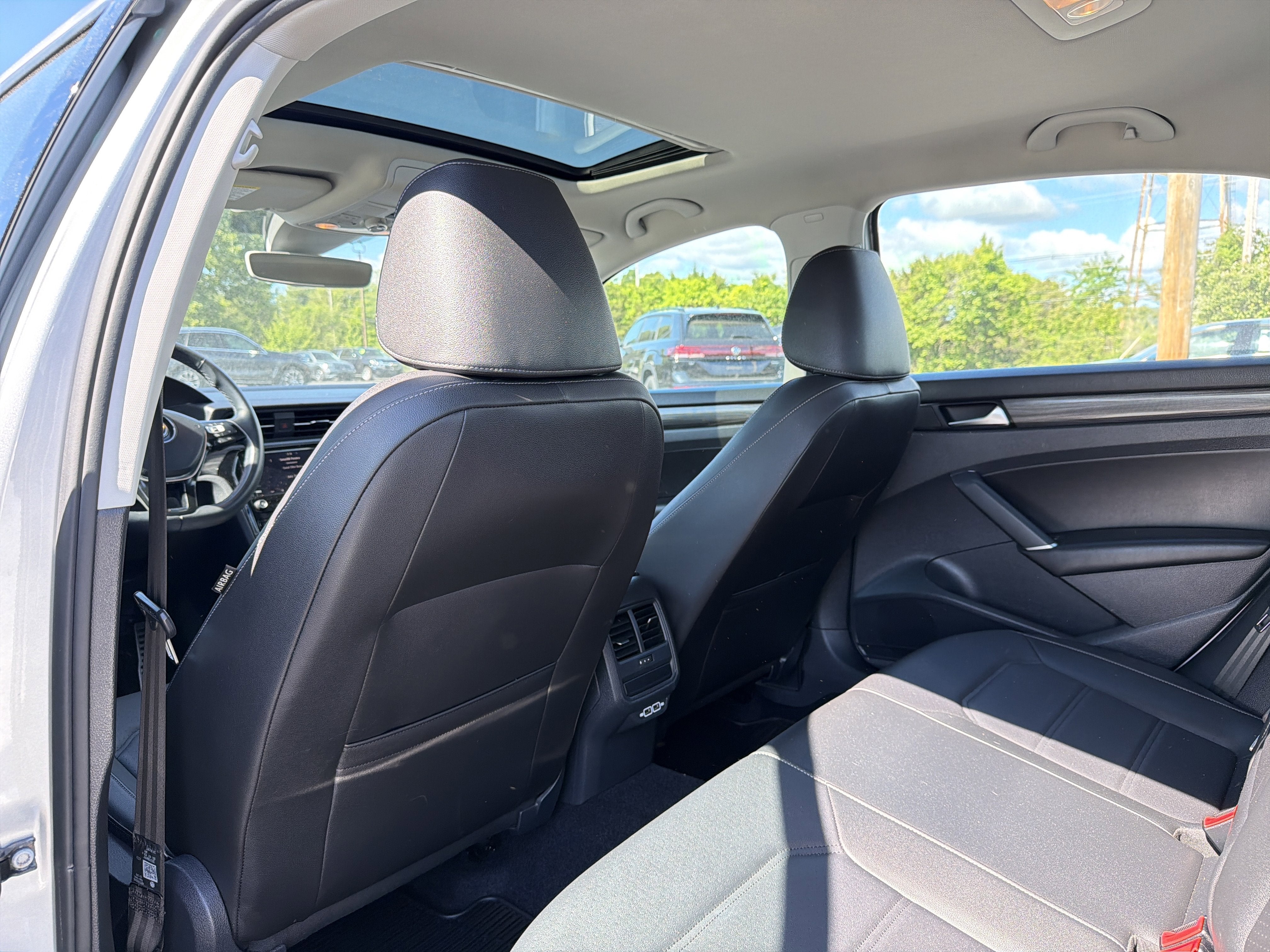 2020 Volkswagen Passat 2.0T R-Line