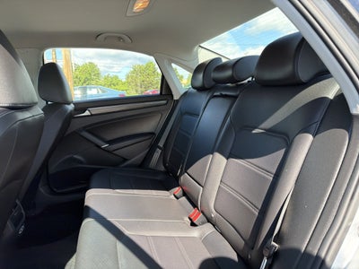 2020 Volkswagen Passat 2.0T R-Line
