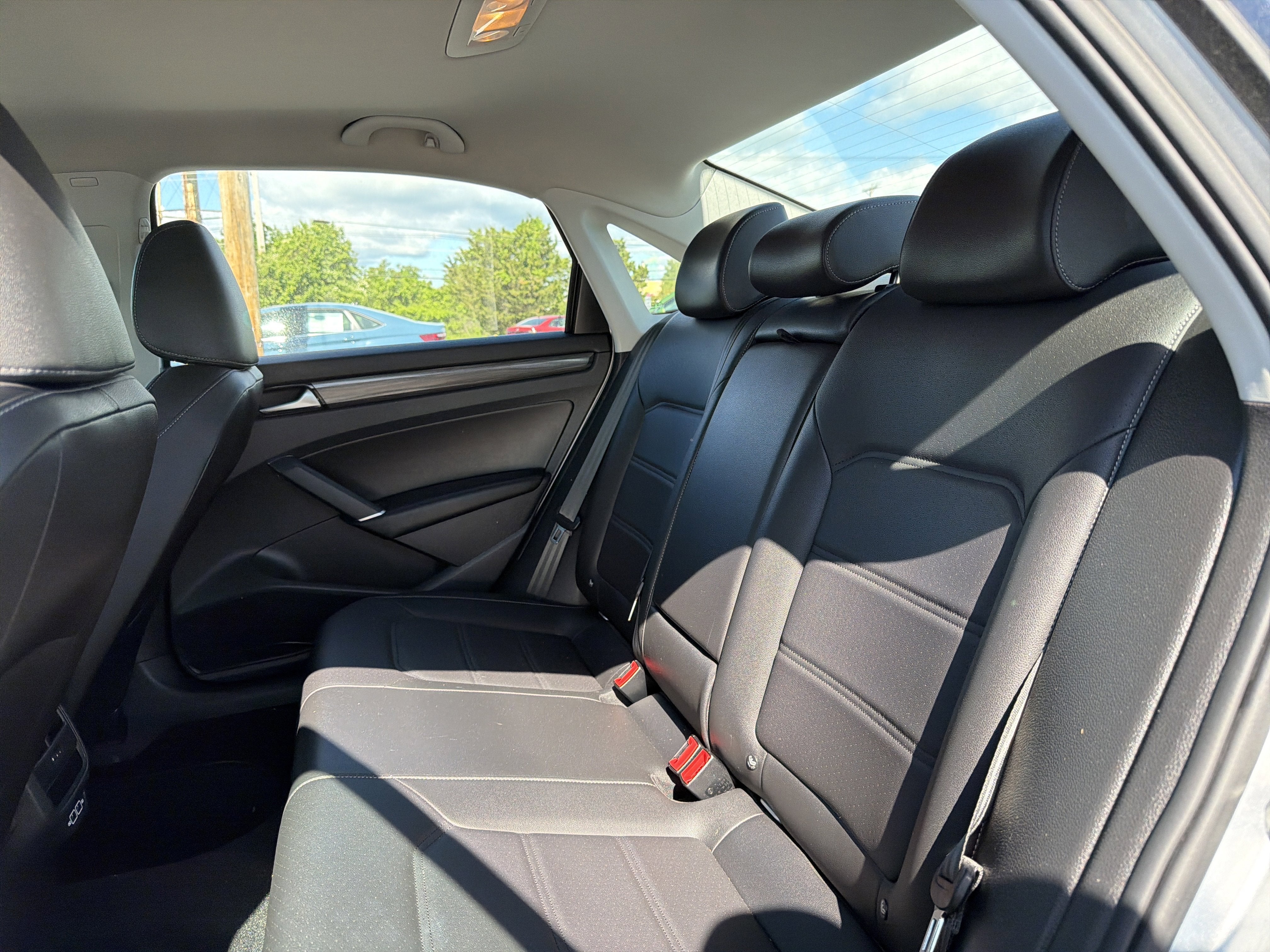 2020 Volkswagen Passat 2.0T R-Line