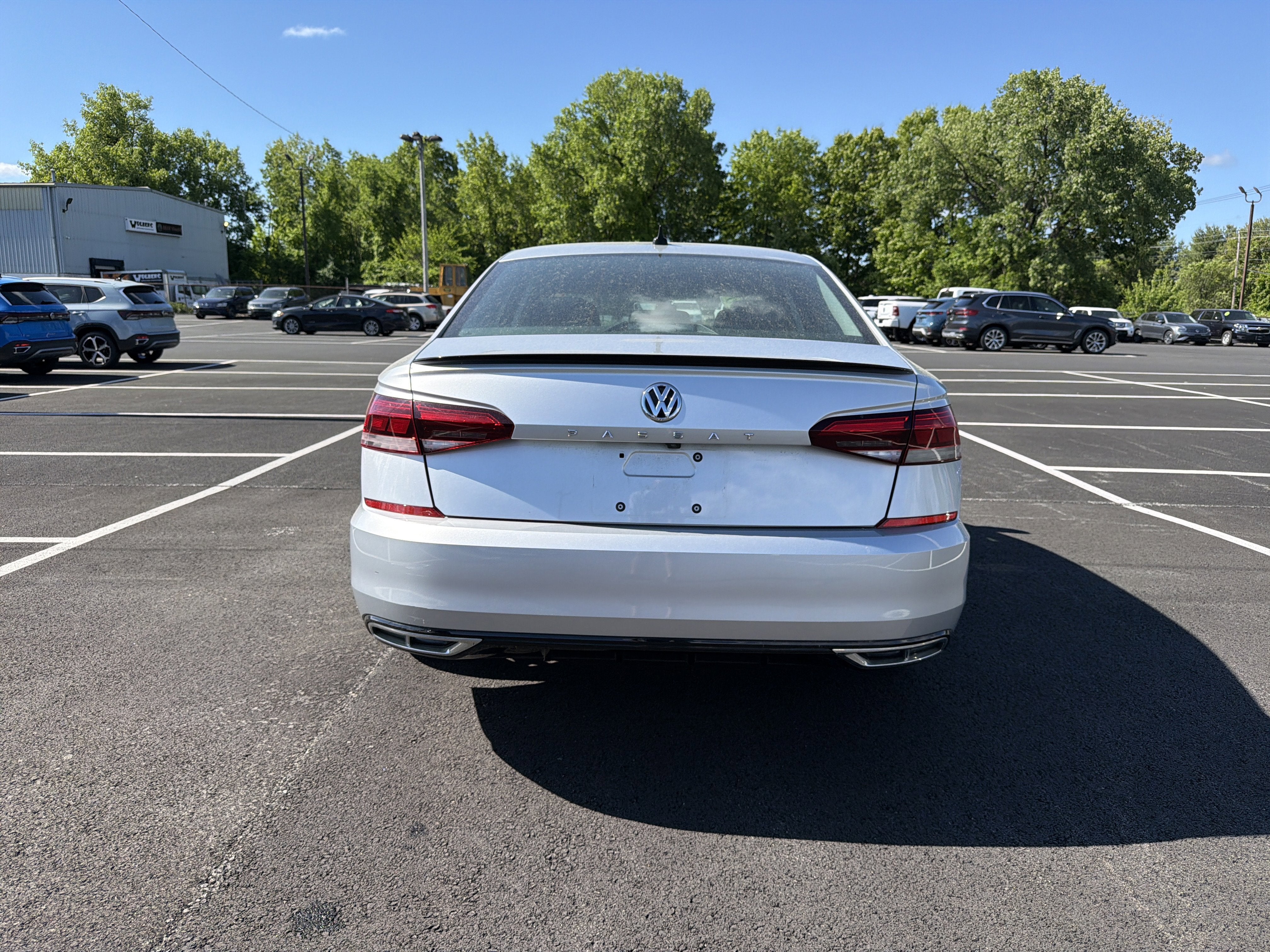 2020 Volkswagen Passat 2.0T R-Line