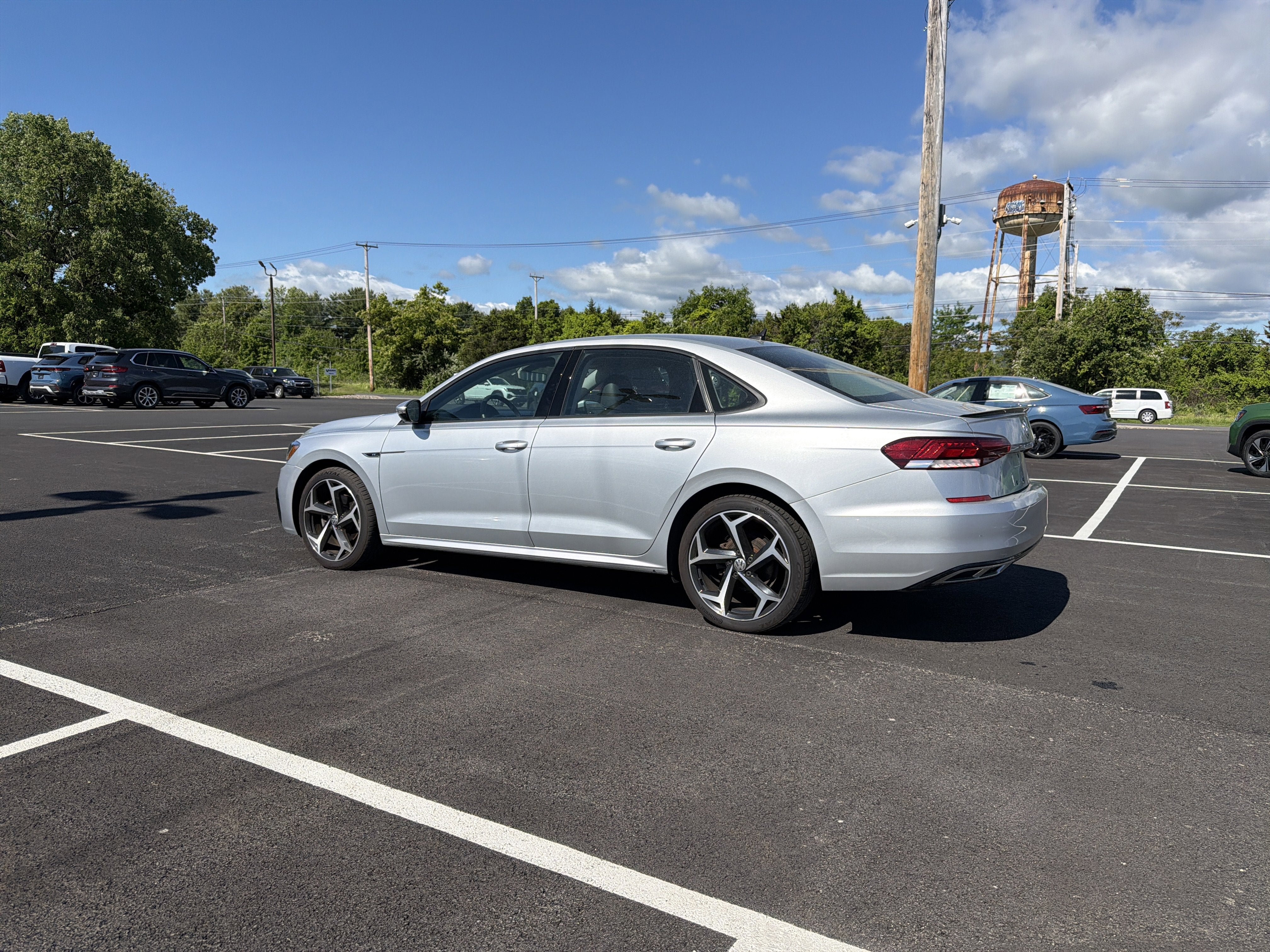 2020 Volkswagen Passat 2.0T R-Line