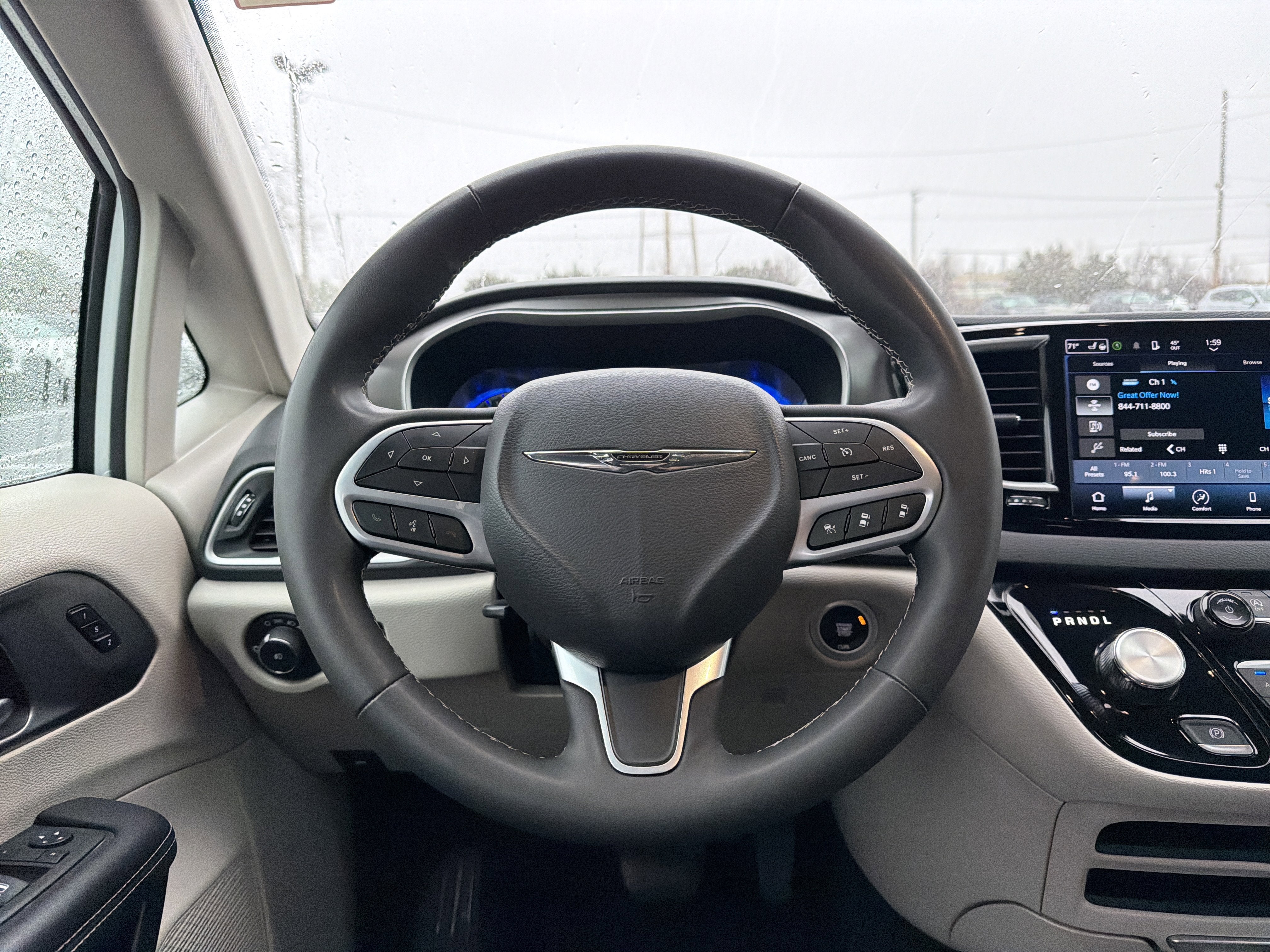 2023 Chrysler Pacifica Touring L