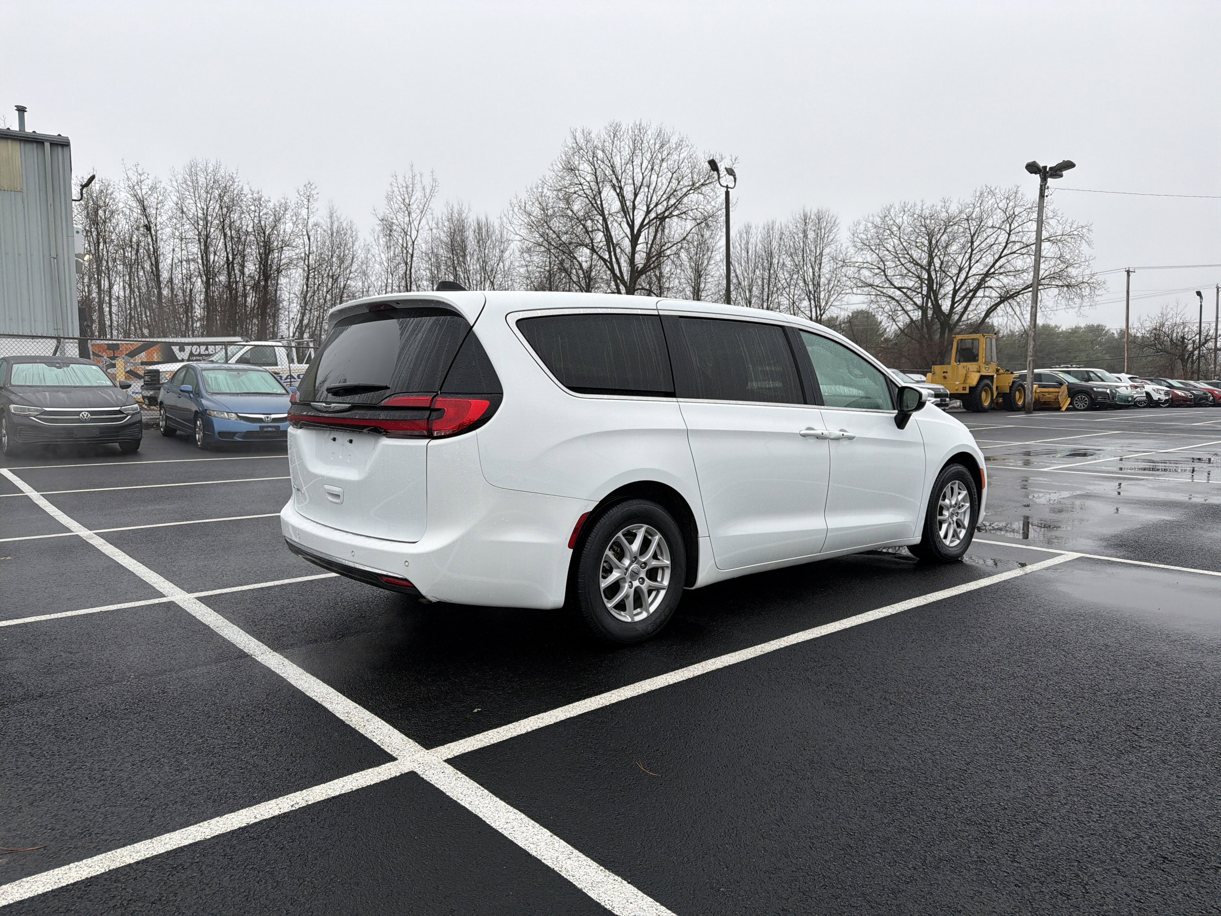2023 Chrysler Pacifica Touring L