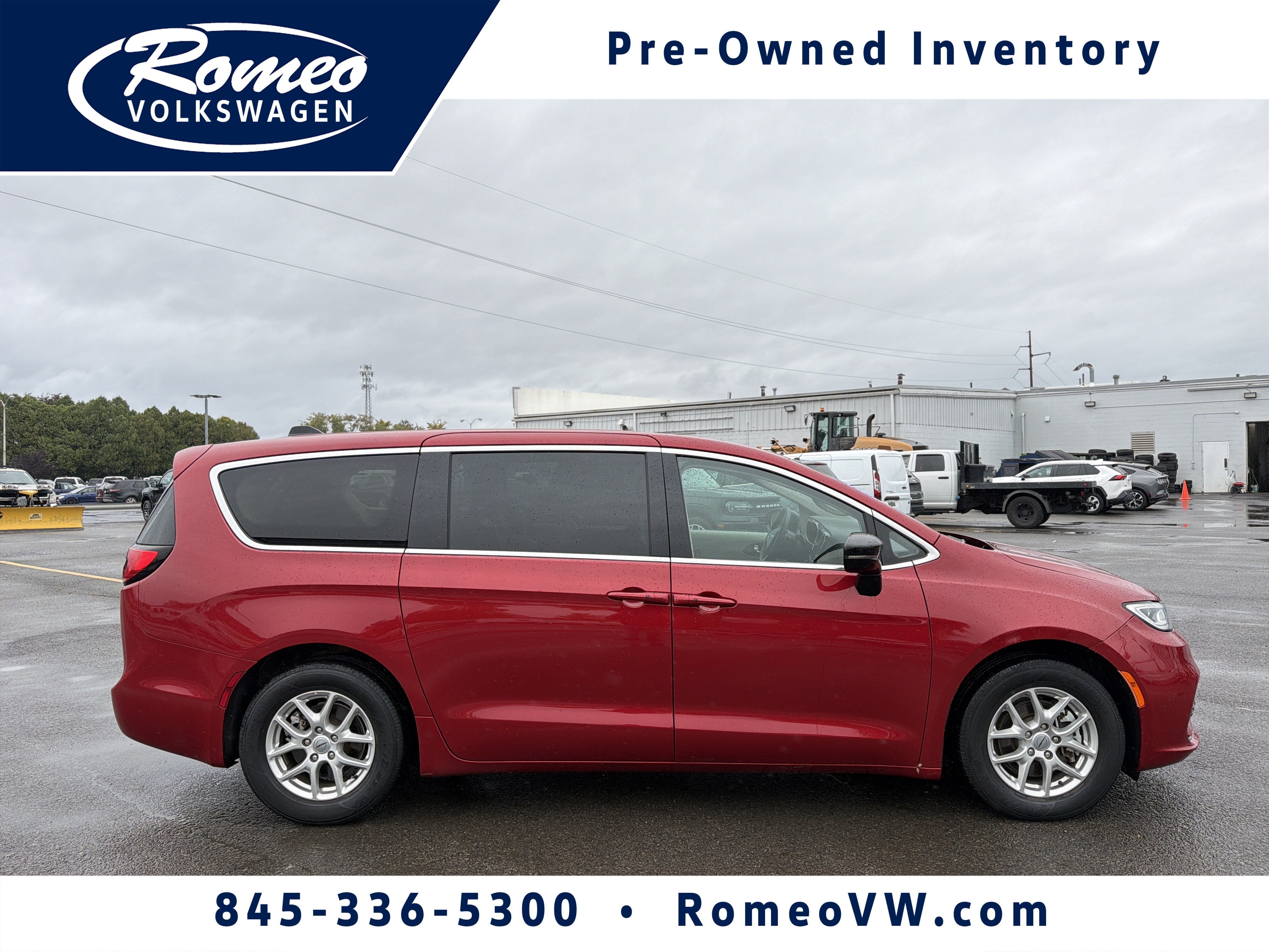 2024 Chrysler Pacifica Touring L