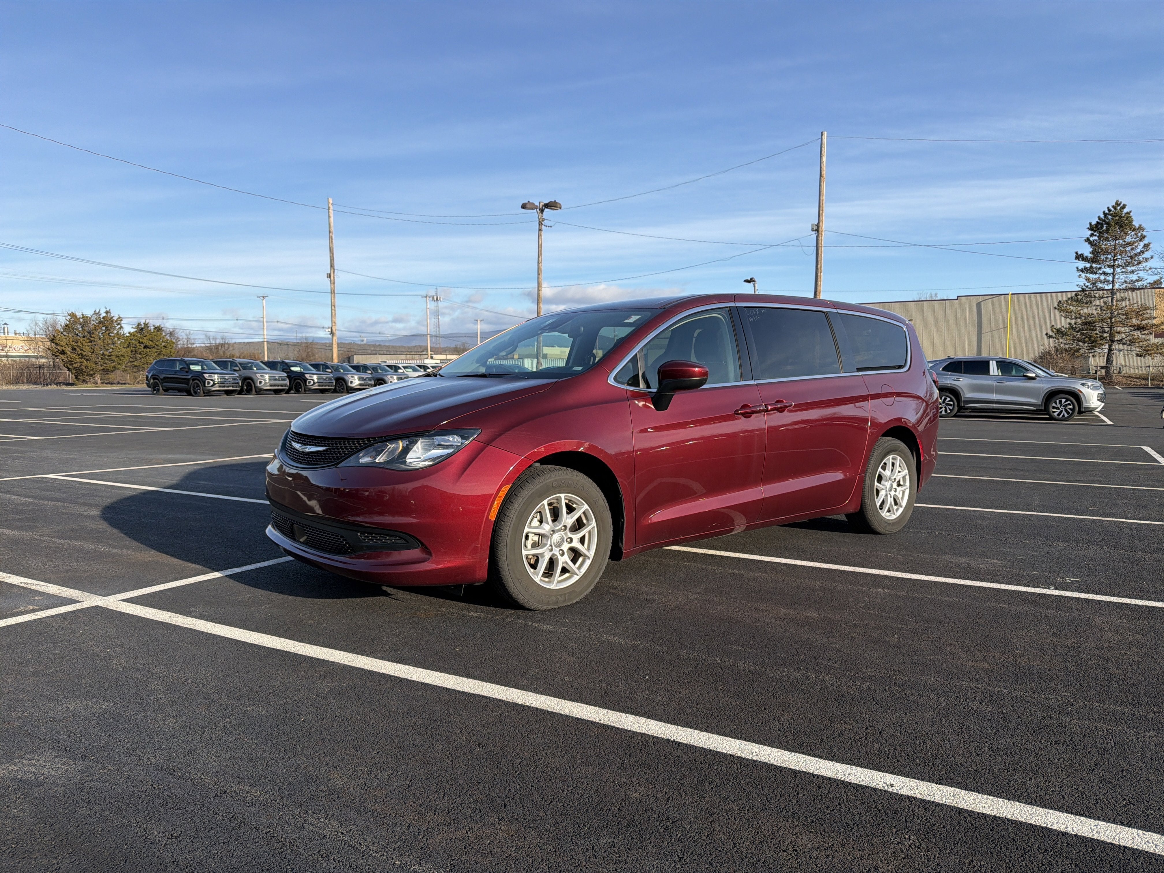 2023 Chrysler Voyager LX