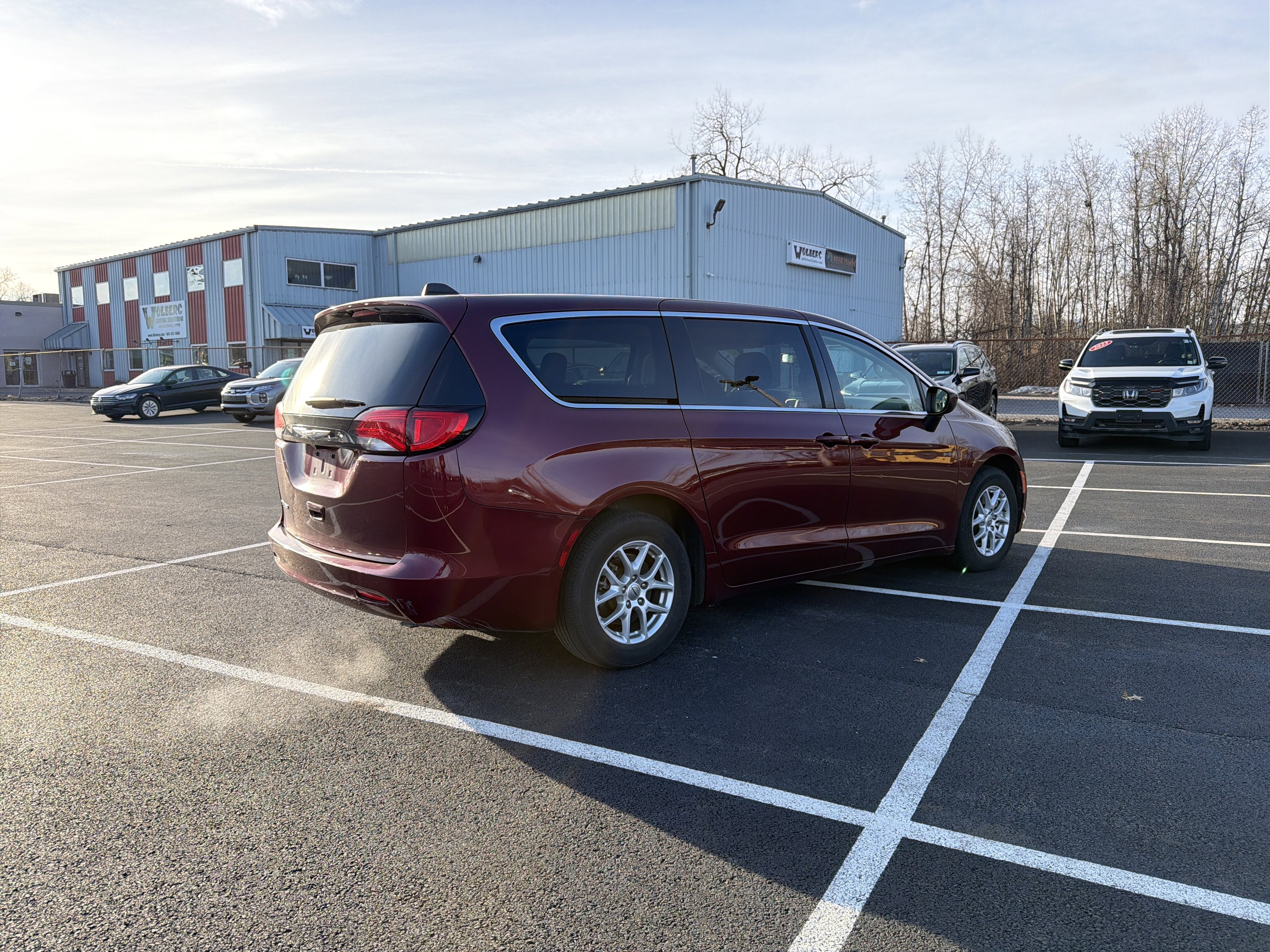 2023 Chrysler Voyager LX