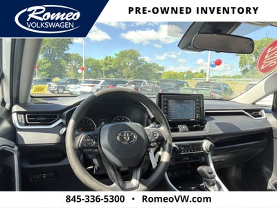 2022 Toyota RAV4 LE