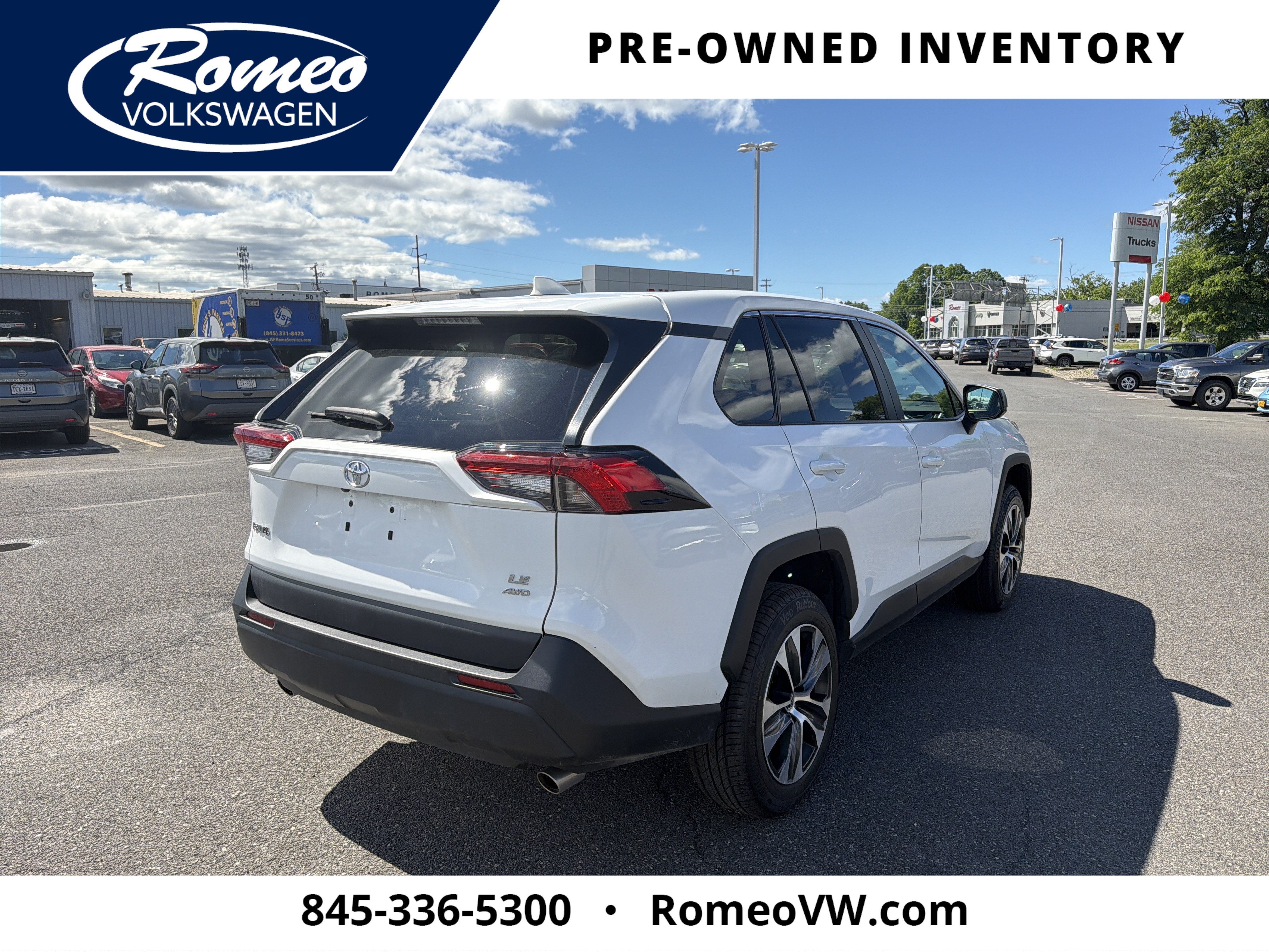 2022 Toyota RAV4 LE