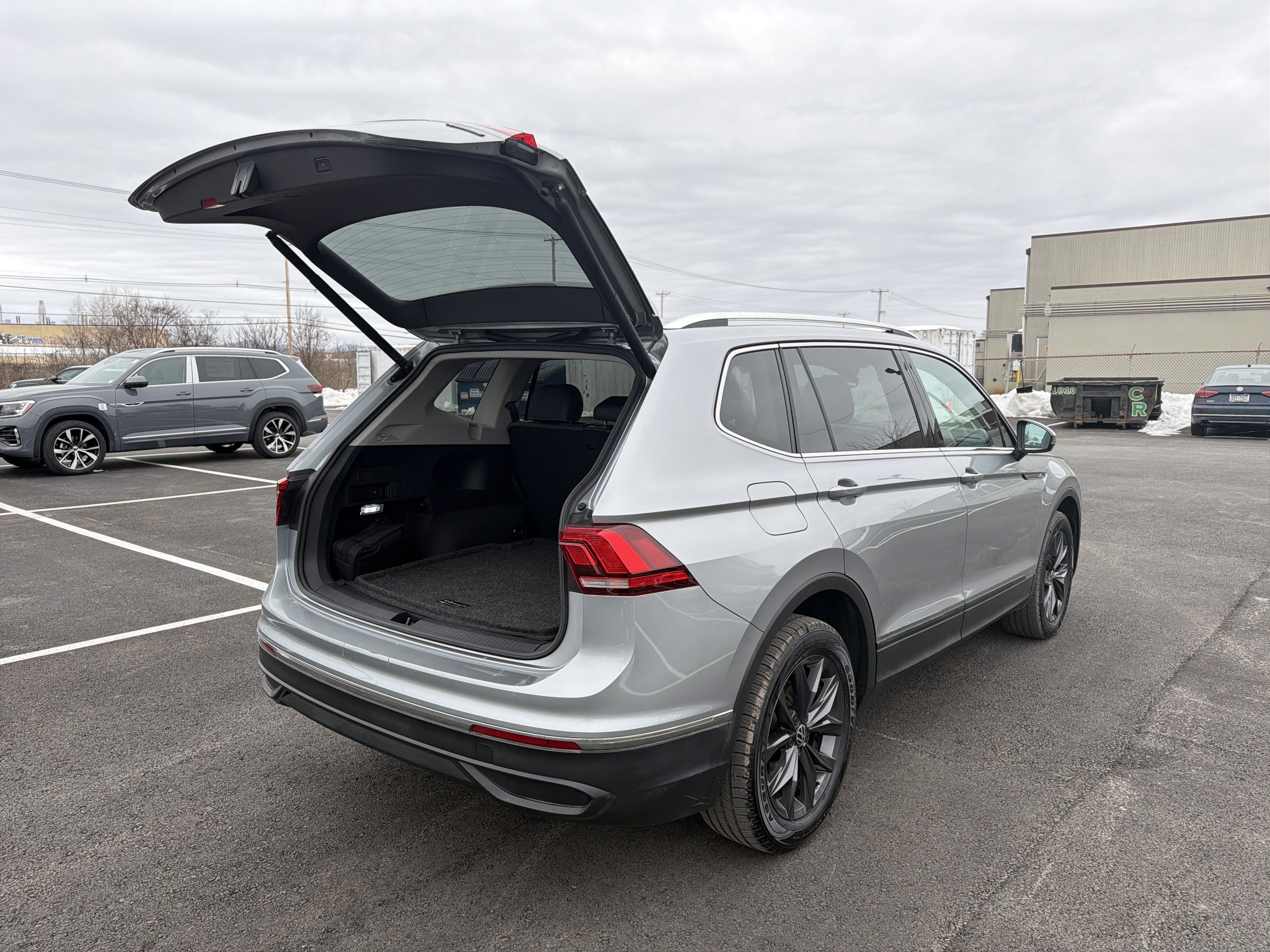 2022 Volkswagen Tiguan 2.0T SE